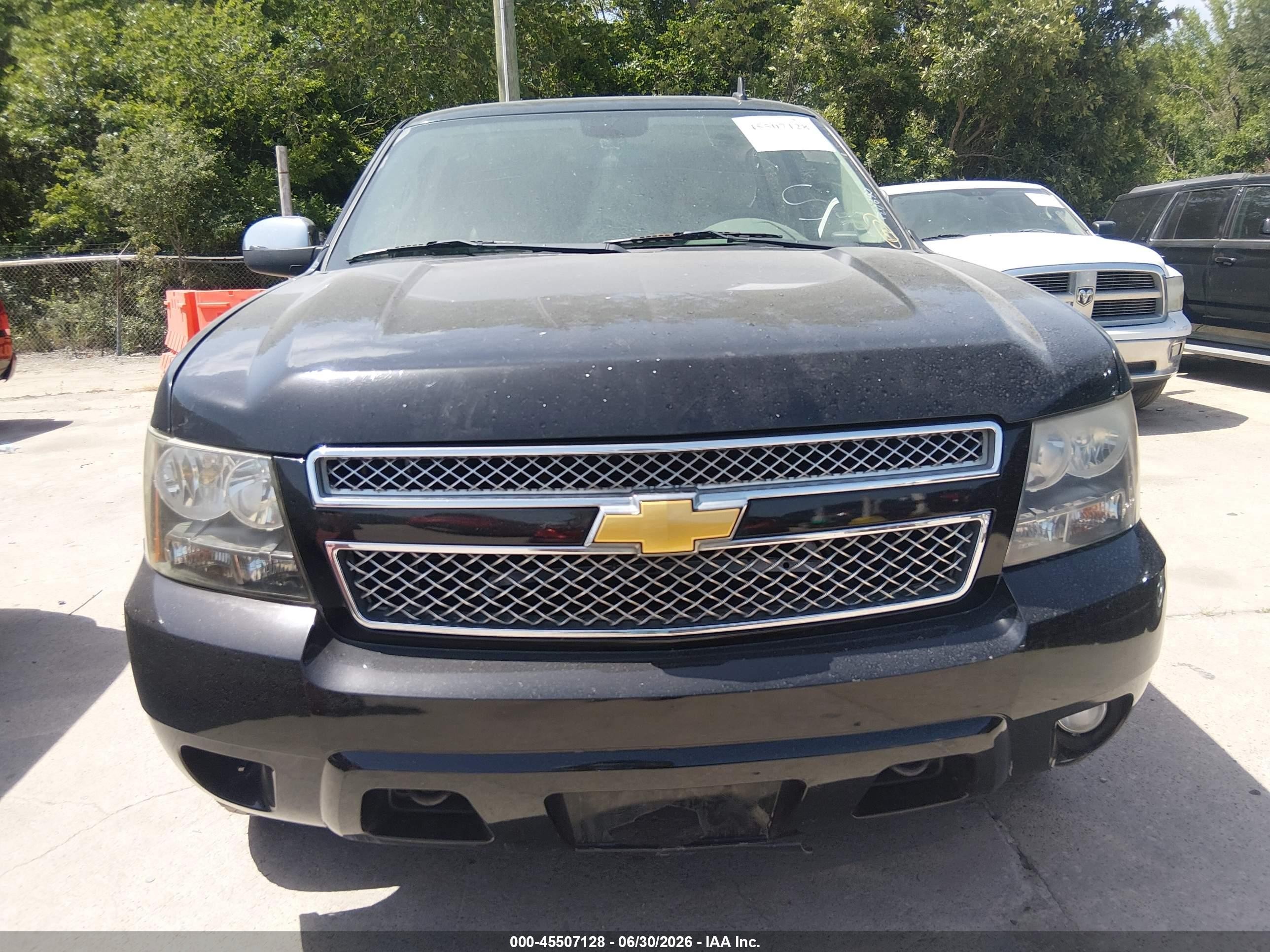 2012 Chevrolet Tahoe Lt Black vin: 1GNSKBE02CR129081