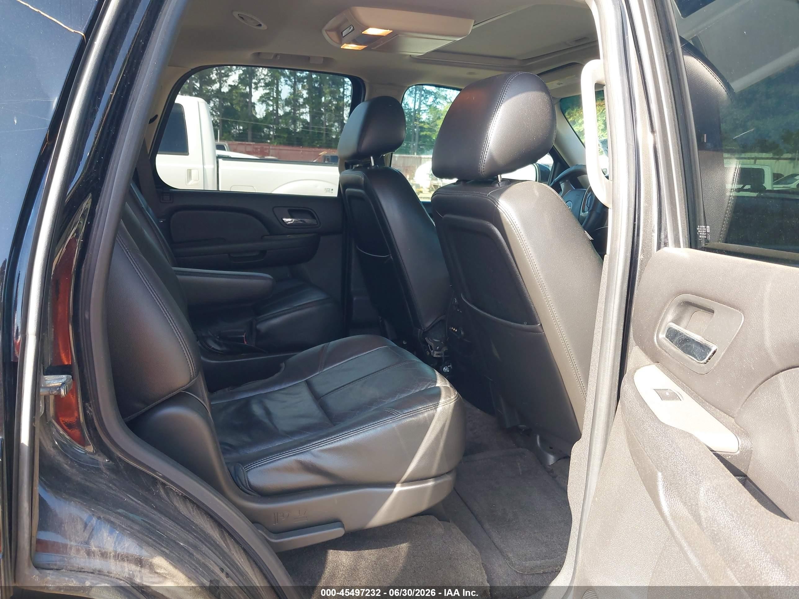 2012 Chevrolet Tahoe Lt Black vin: 1GNSKBE02CR149315