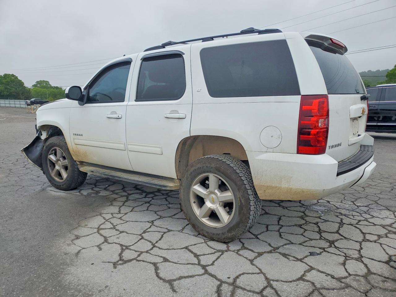 2013 Chevrolet Tahoe K1500 Lt White vin: 1GNSKBE02DR203732