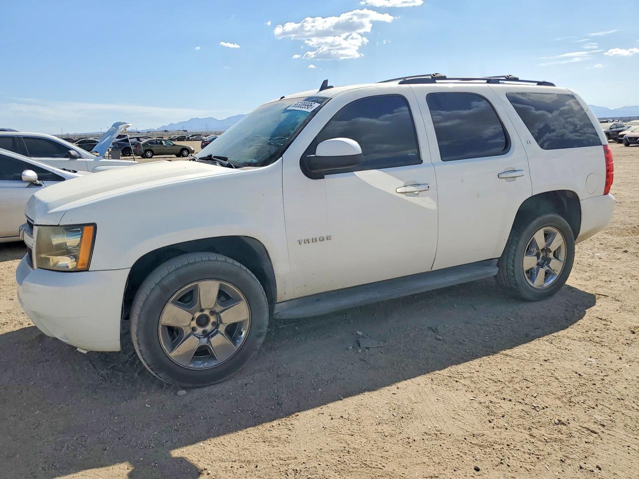 2013 Chevrolet Tahoe K1500 Lt White vin: 1GNSKBE02DR297692