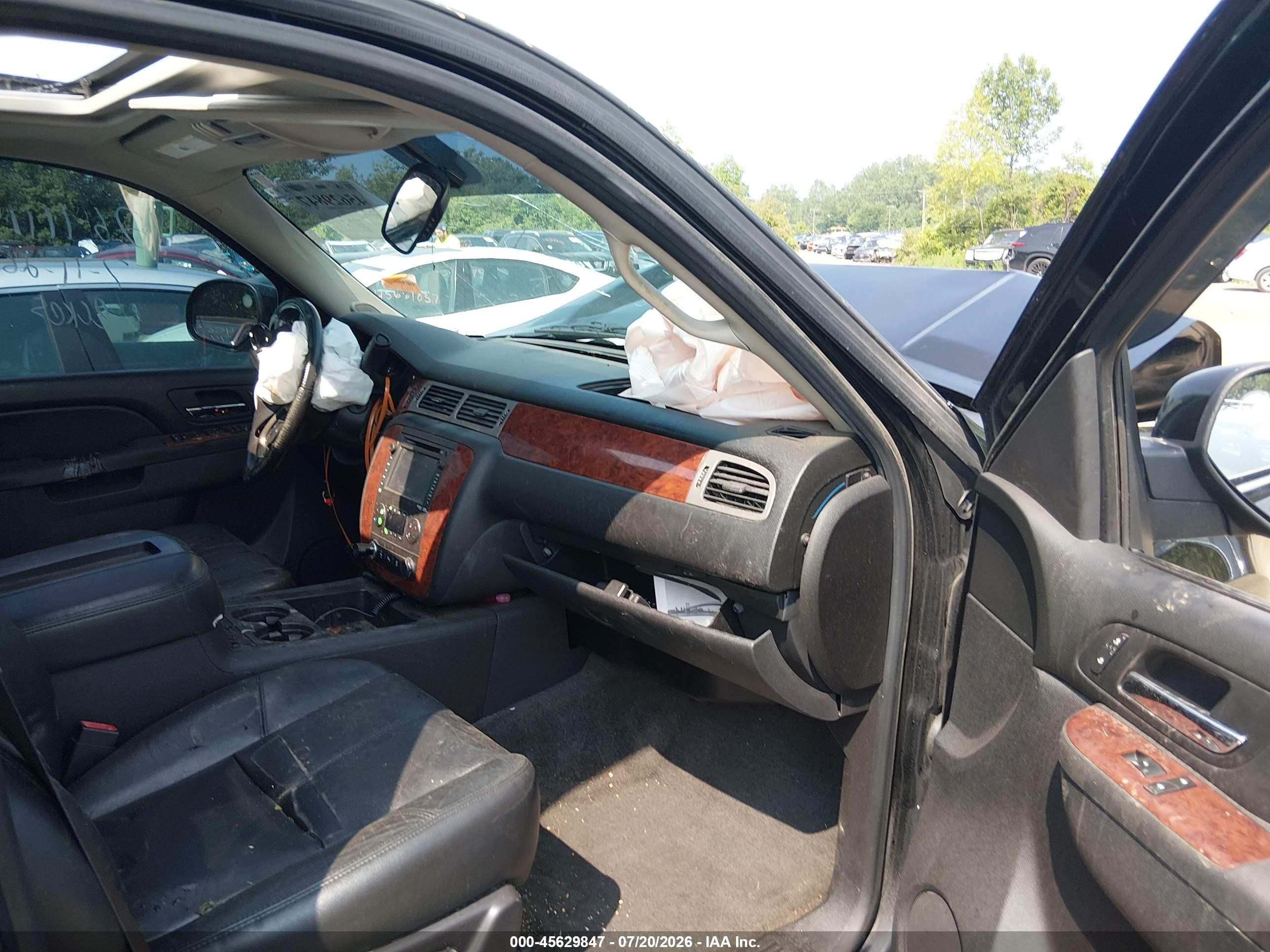2013 Chevrolet Tahoe Lt Черный vin: 1GNSKBE02DR361066