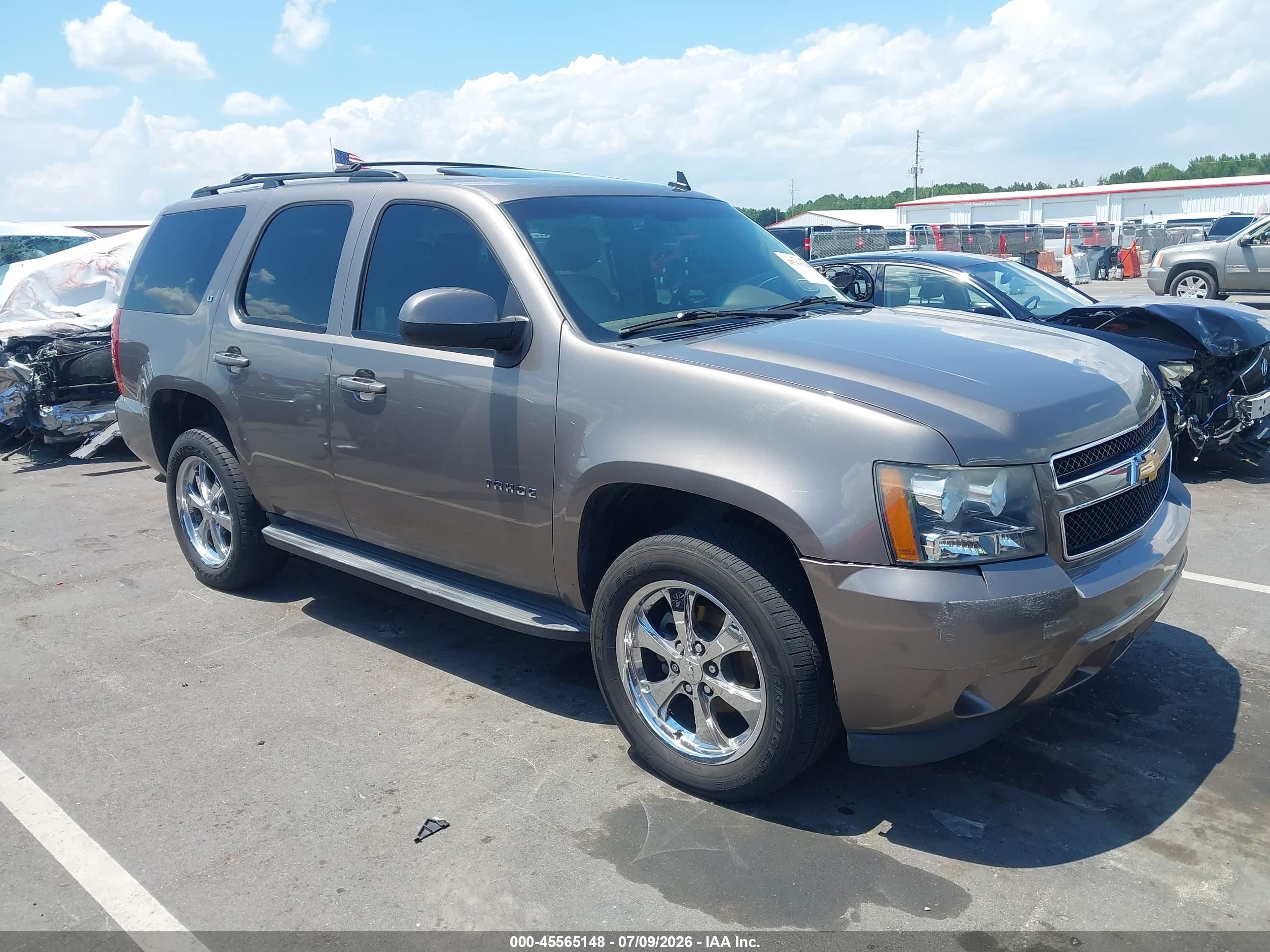 2013 Chevrolet Tahoe Lt Gray vin: 1GNSKBE03DR133383