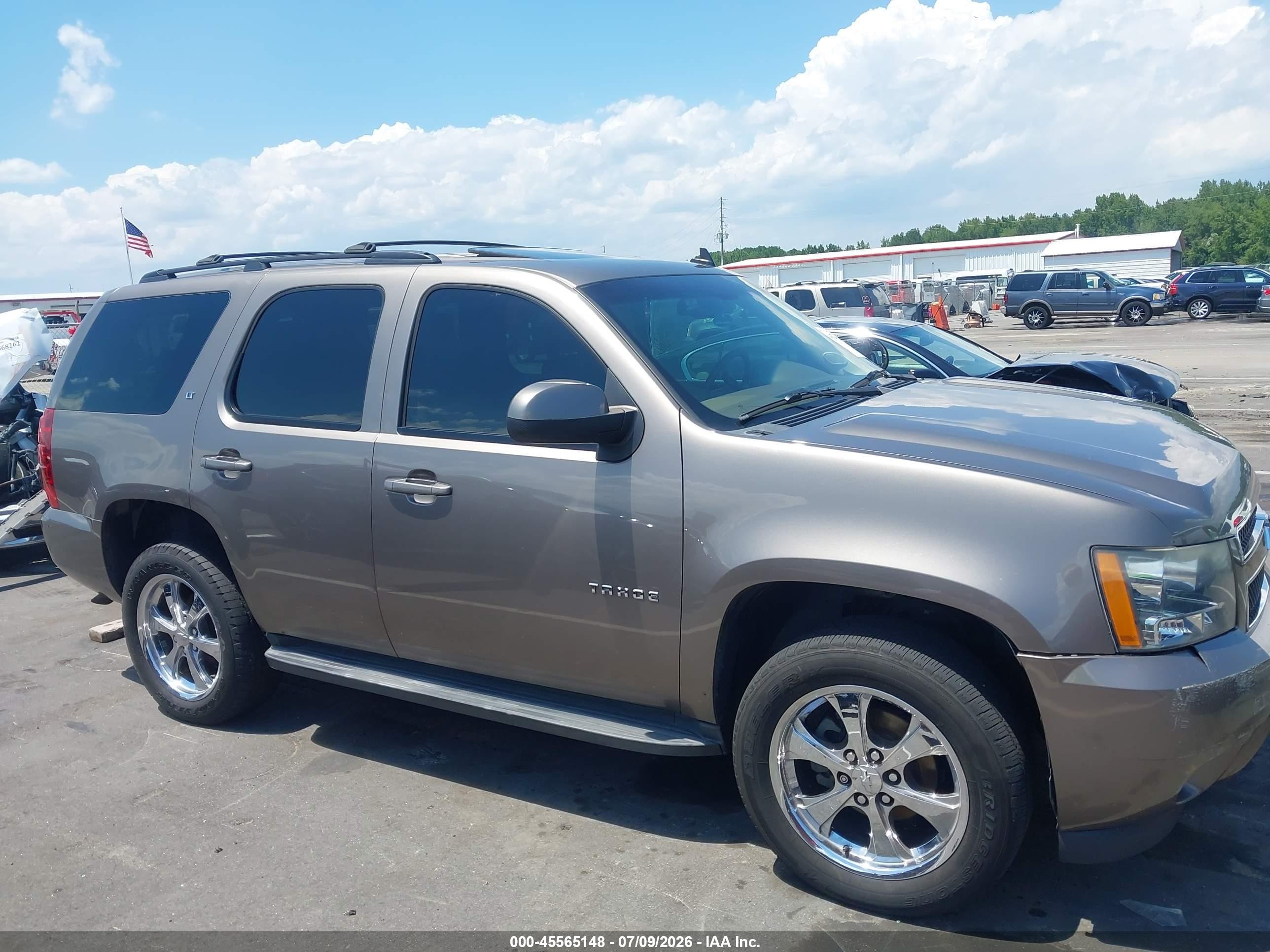 2013 Chevrolet Tahoe Lt Gray vin: 1GNSKBE03DR133383