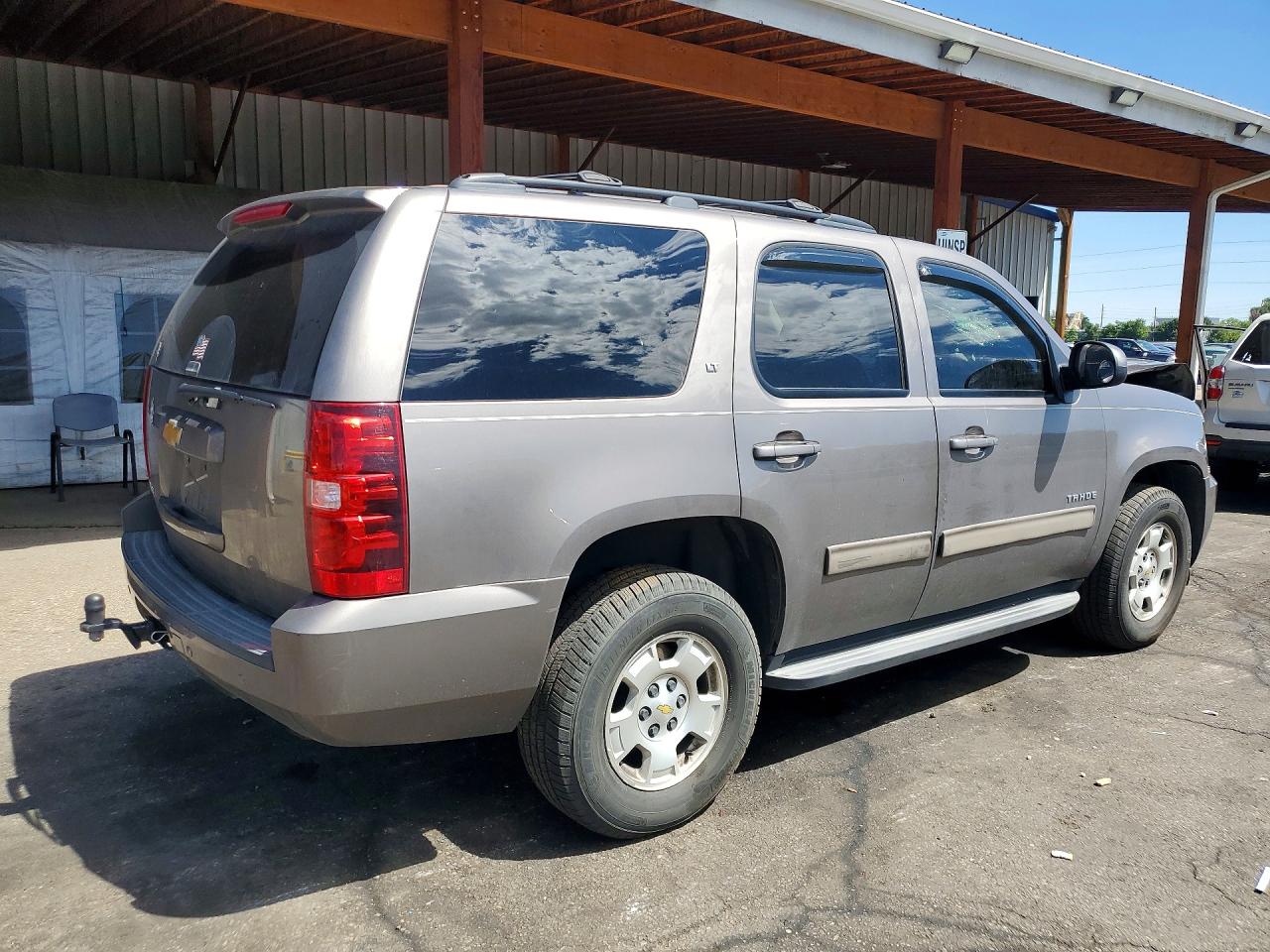 2013 Chevrolet Tahoe K1500 Lt Gray vin: 1GNSKBE03DR135764