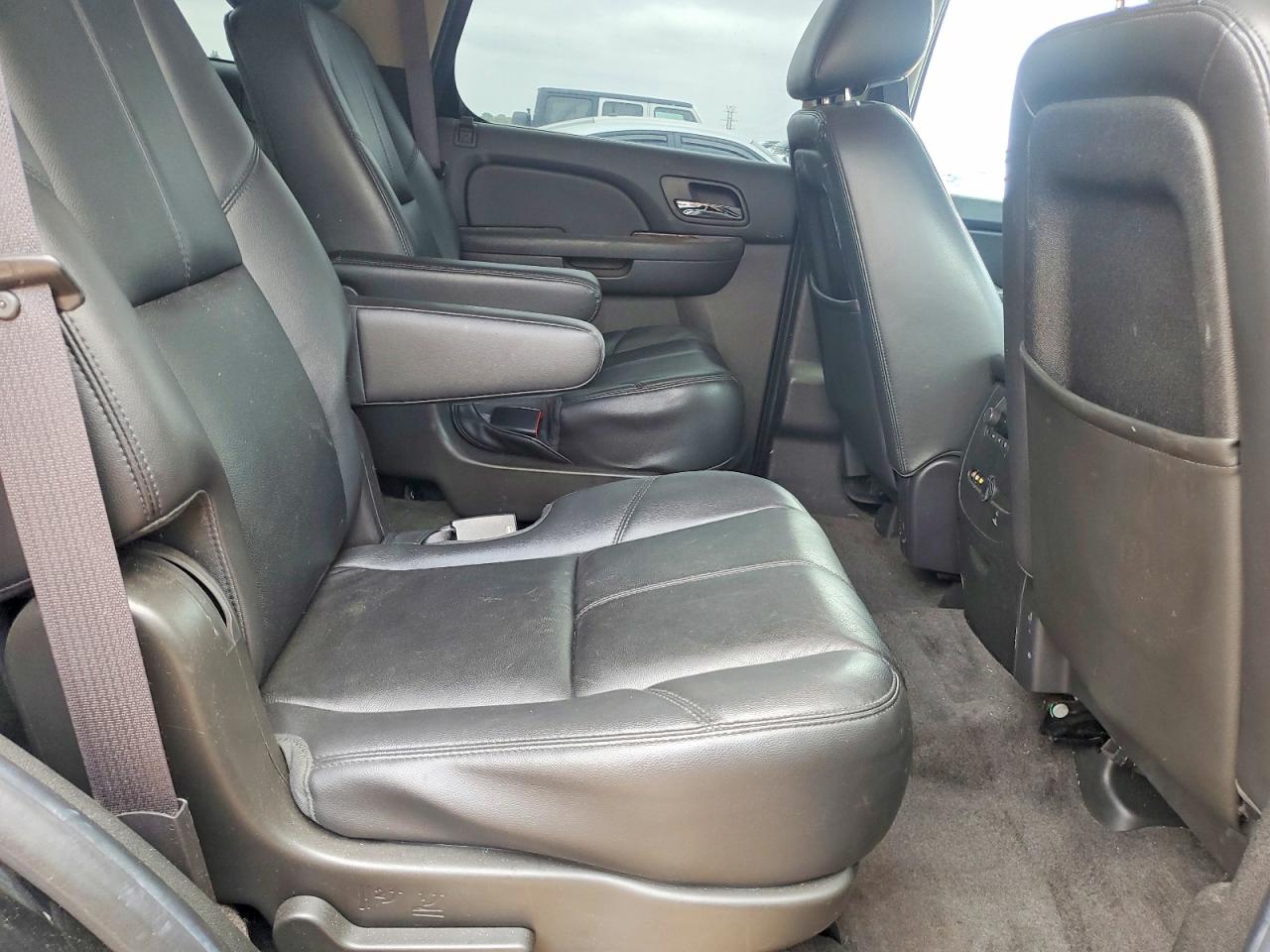 2014 Chevrolet Tahoe K1500 Lt Black vin: 1GNSKBE03ER153151
