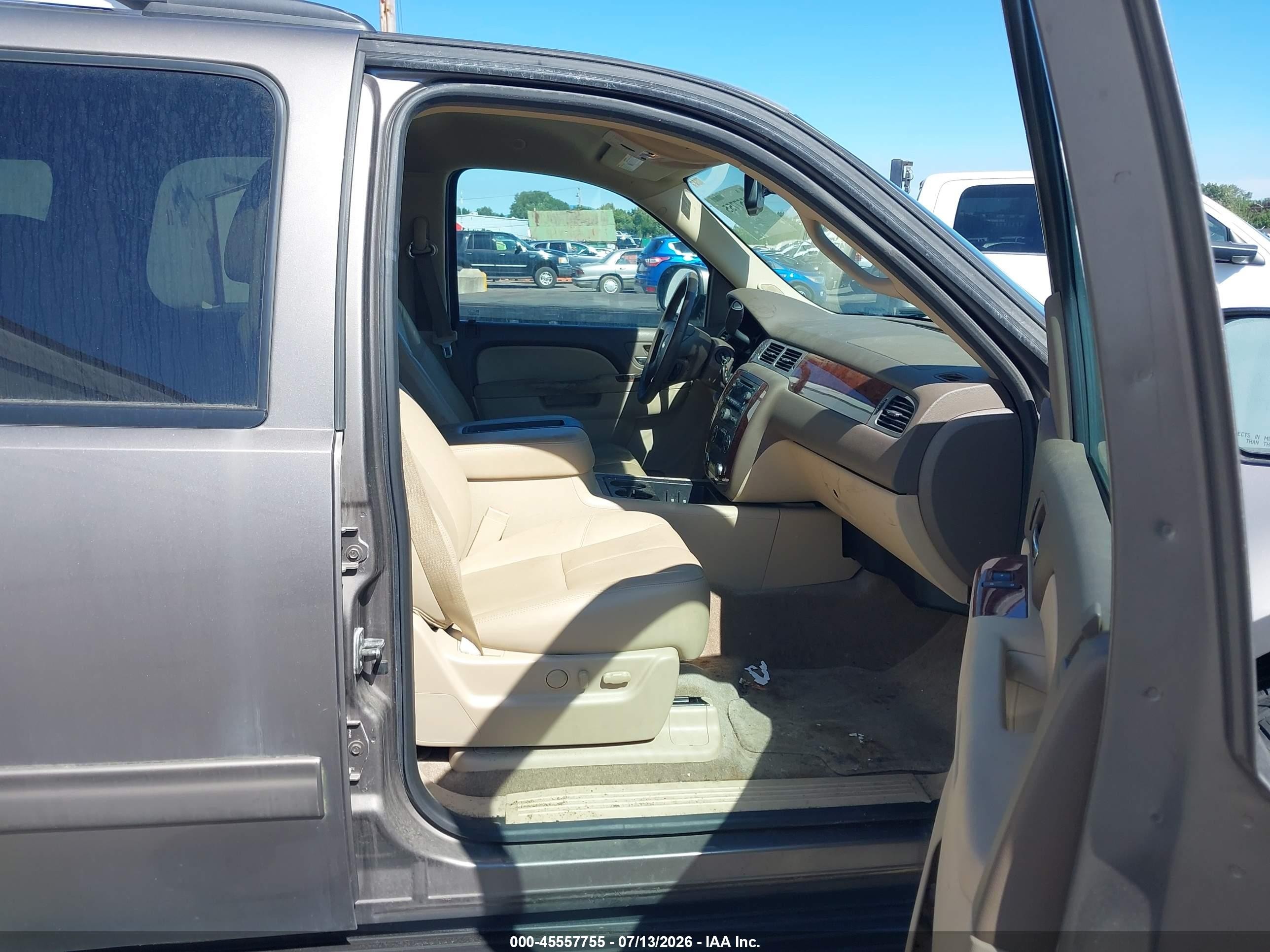 2012 Chevrolet Tahoe Lt Brown vin: 1GNSKBE04CR286997