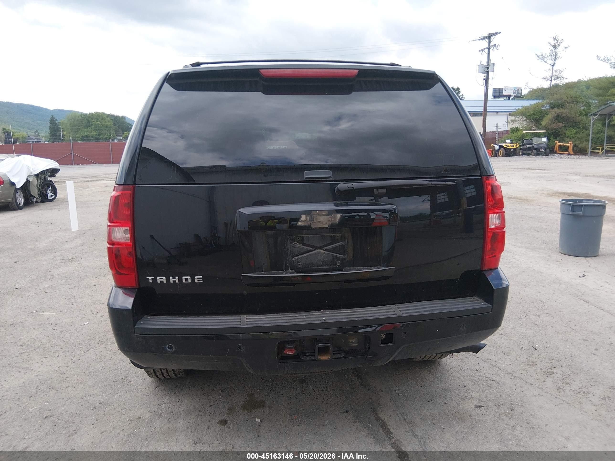 2013 Chevrolet Tahoe Lt Black vin: 1GNSKBE04DR303945