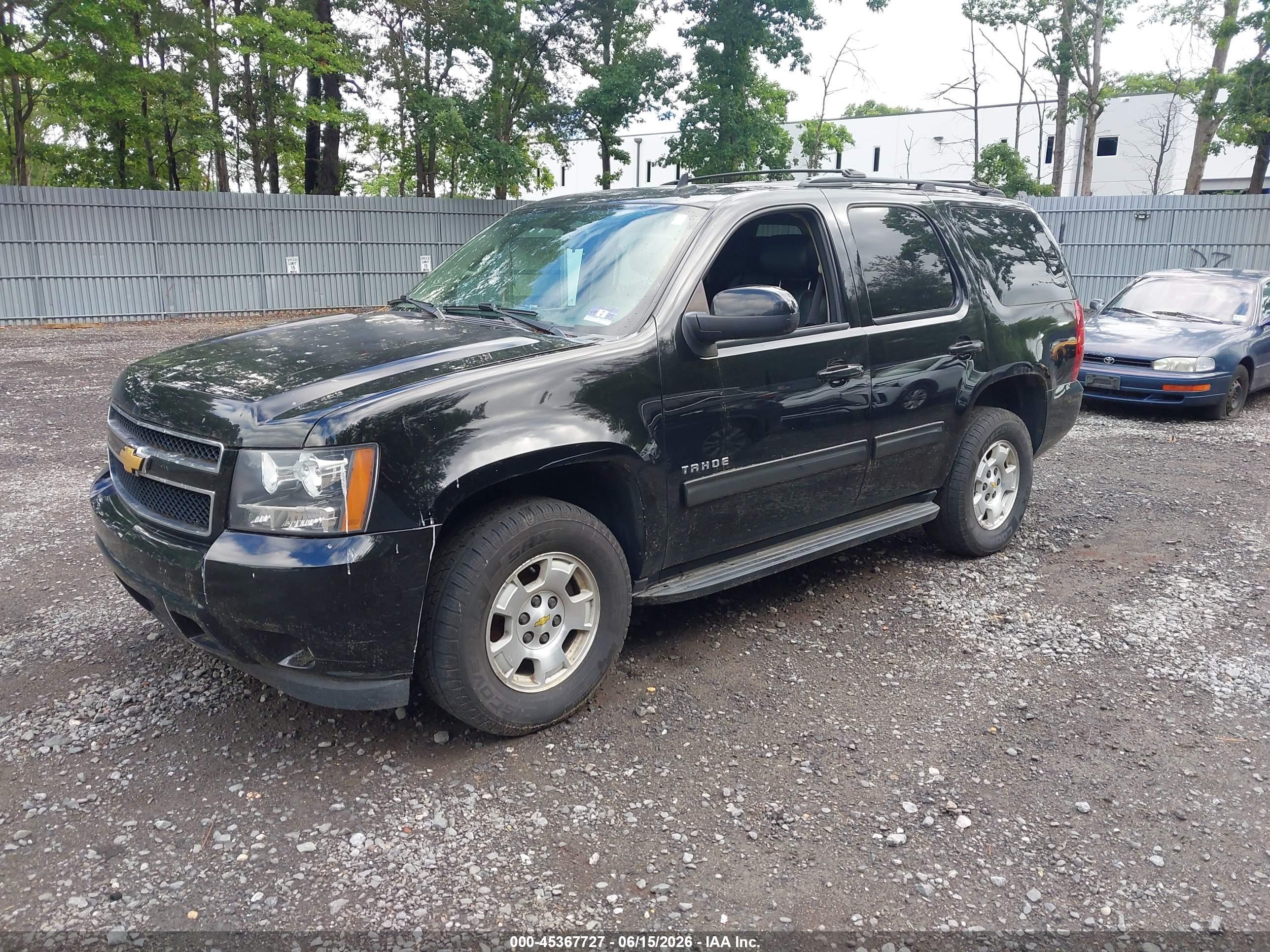 2013 Chevrolet Tahoe Lt Черный vin: 1GNSKBE04DR344785