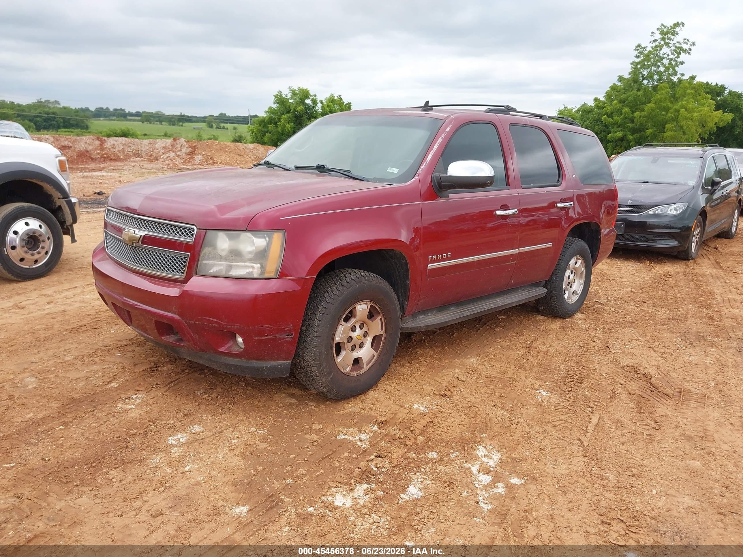 2011 Chevrolet Tahoe Lt Темно-бордовый vin: 1GNSKBE05BR193484