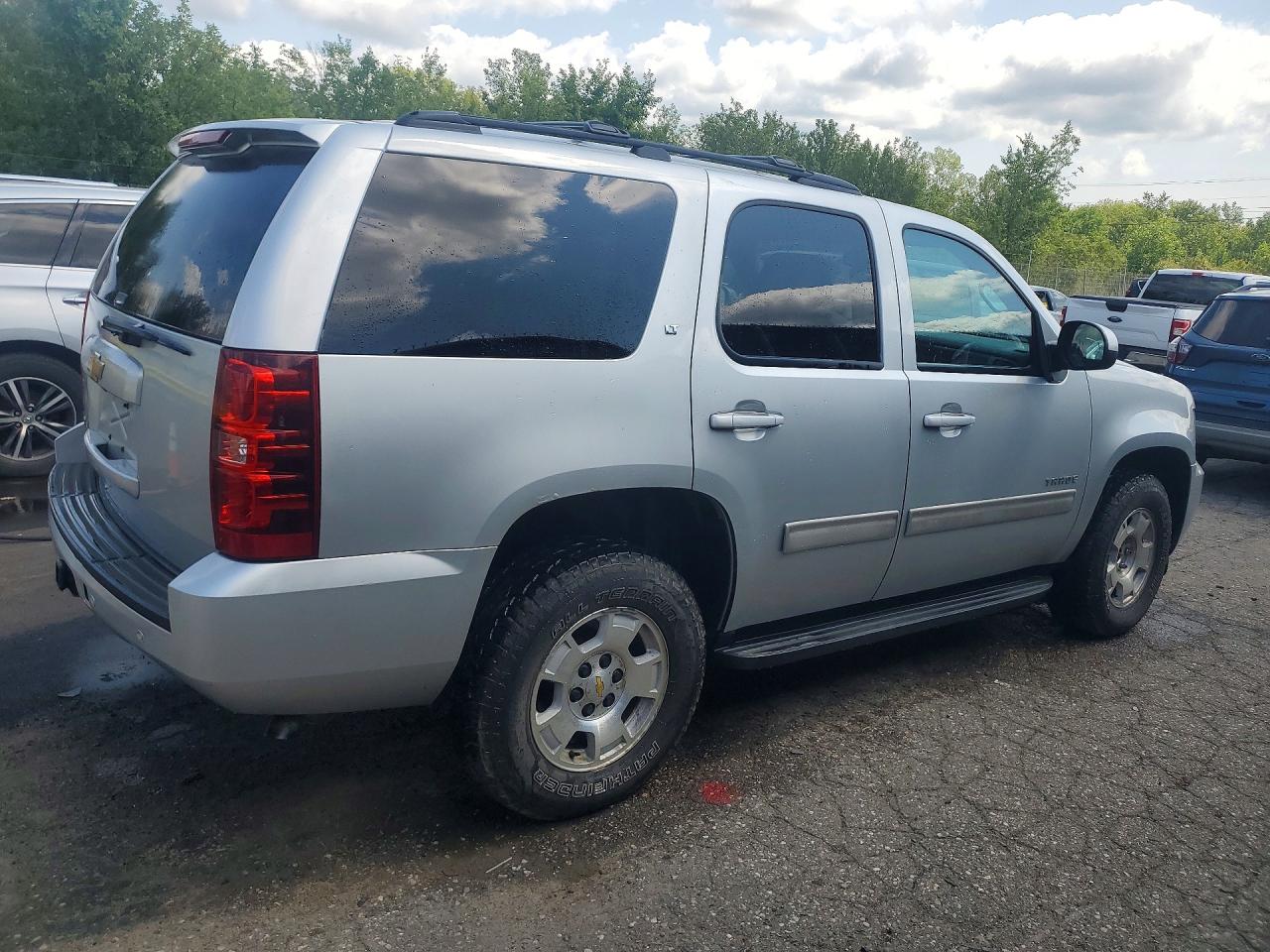 2013 Chevrolet Tahoe K1500 Lt Silver vin: 1GNSKBE05DR170435