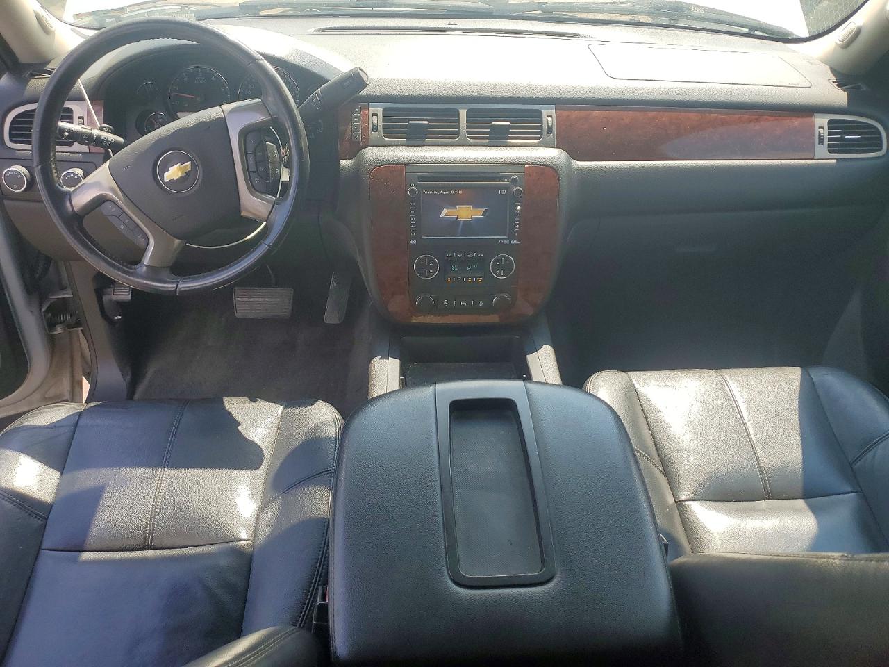 2013 Chevrolet Tahoe K1500 Lt Silver vin: 1GNSKBE05DR170435