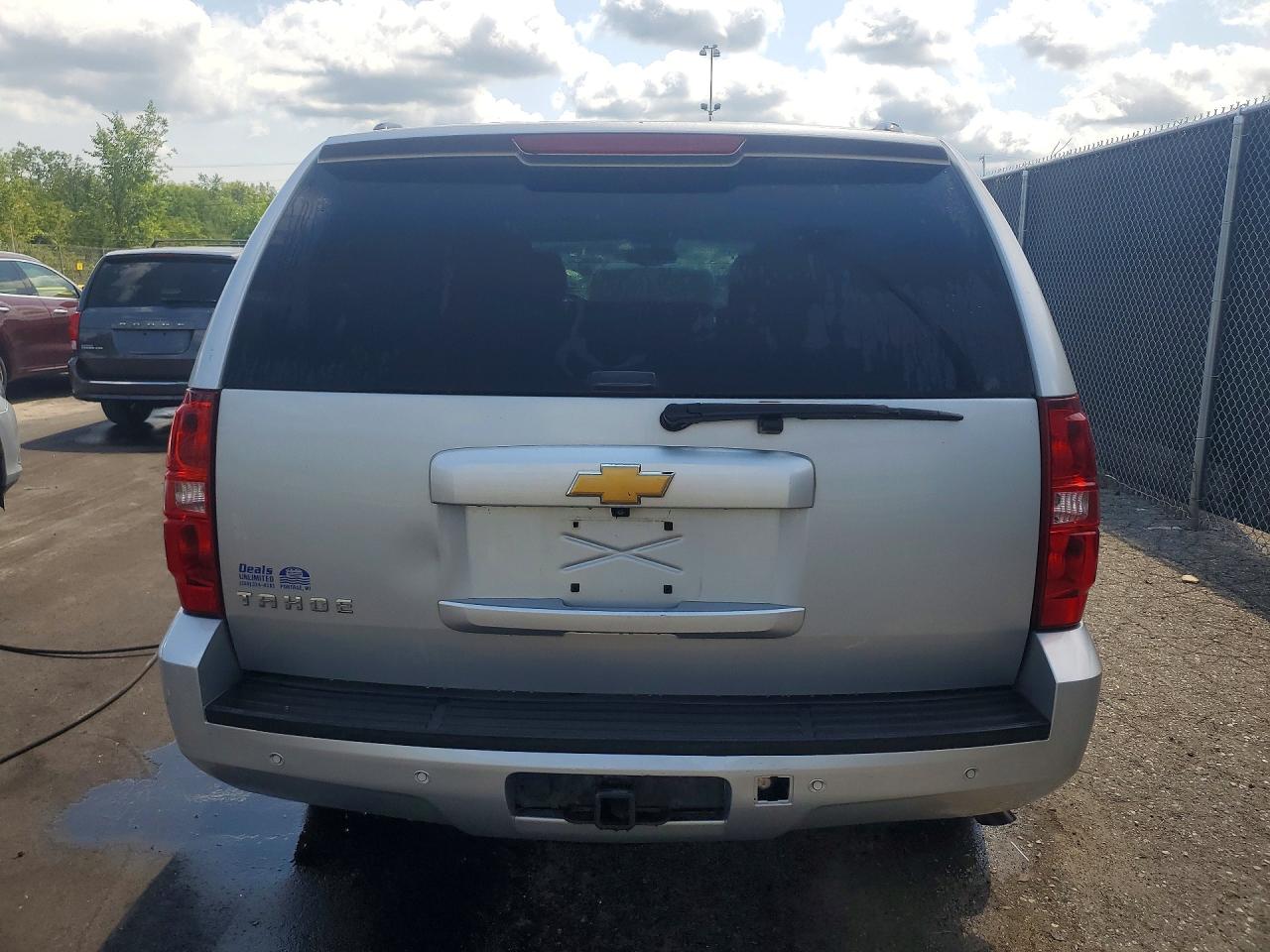2013 Chevrolet Tahoe K1500 Lt Silver vin: 1GNSKBE05DR170435