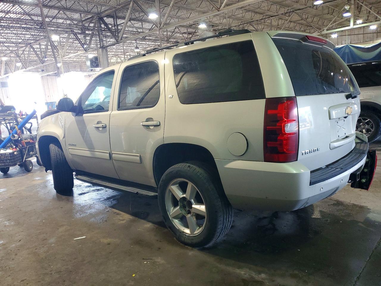 2013 Chevrolet Tahoe K1500 Lt Бежевый vin: 1GNSKBE05DR342771