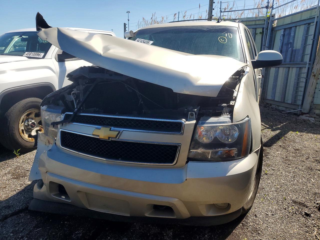 2013 Chevrolet Tahoe K1500 Lt Бежевый vin: 1GNSKBE05DR342771