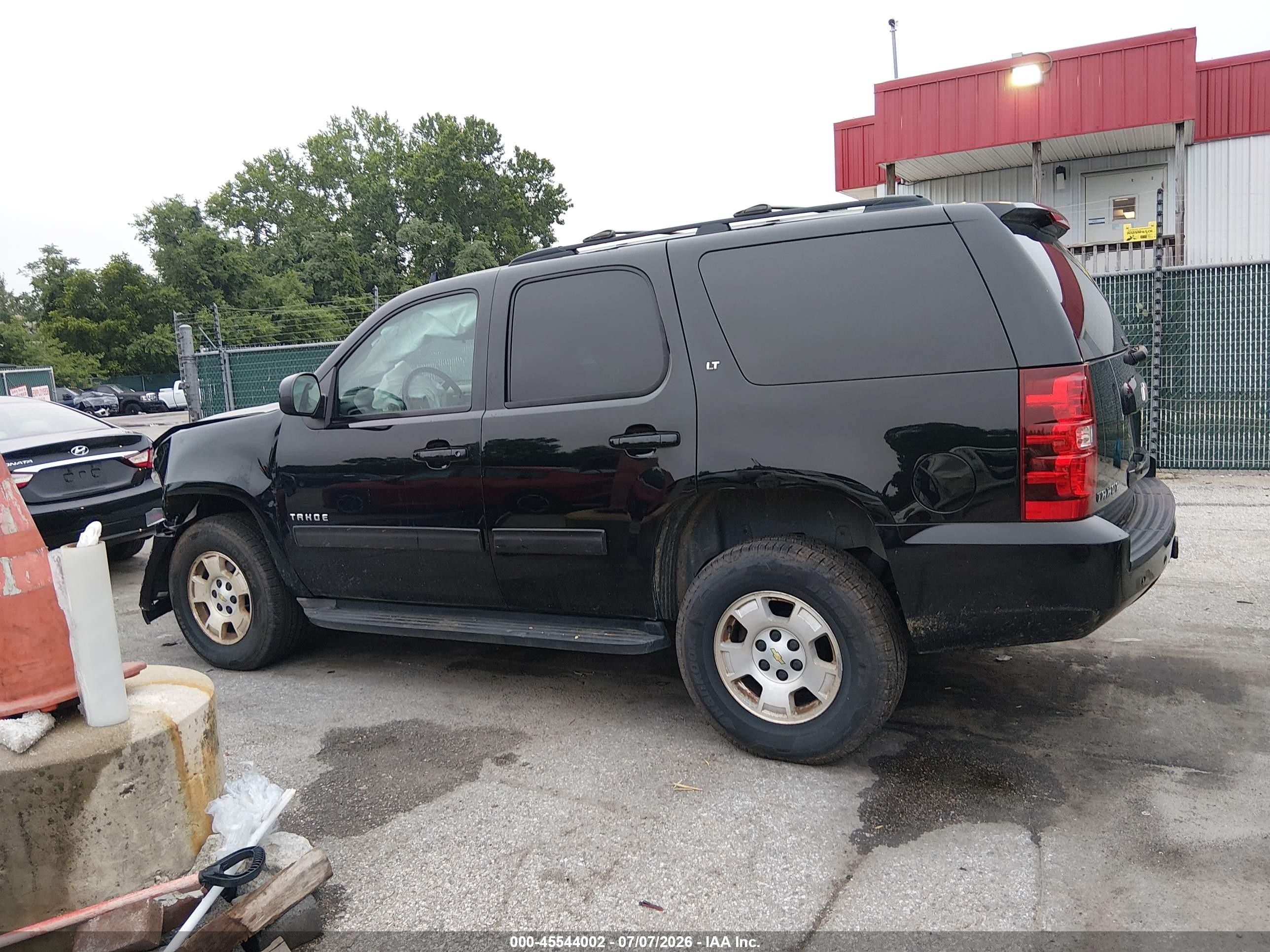 2013 Chevrolet Tahoe Lt Черный vin: 1GNSKBE05DR351289