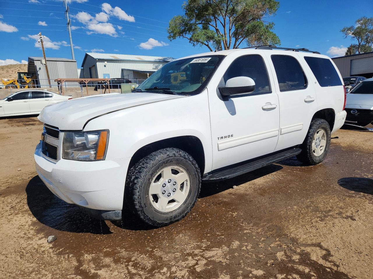 2011 Chevrolet Tahoe K1500 Lt White vin: 1GNSKBE06BR245575