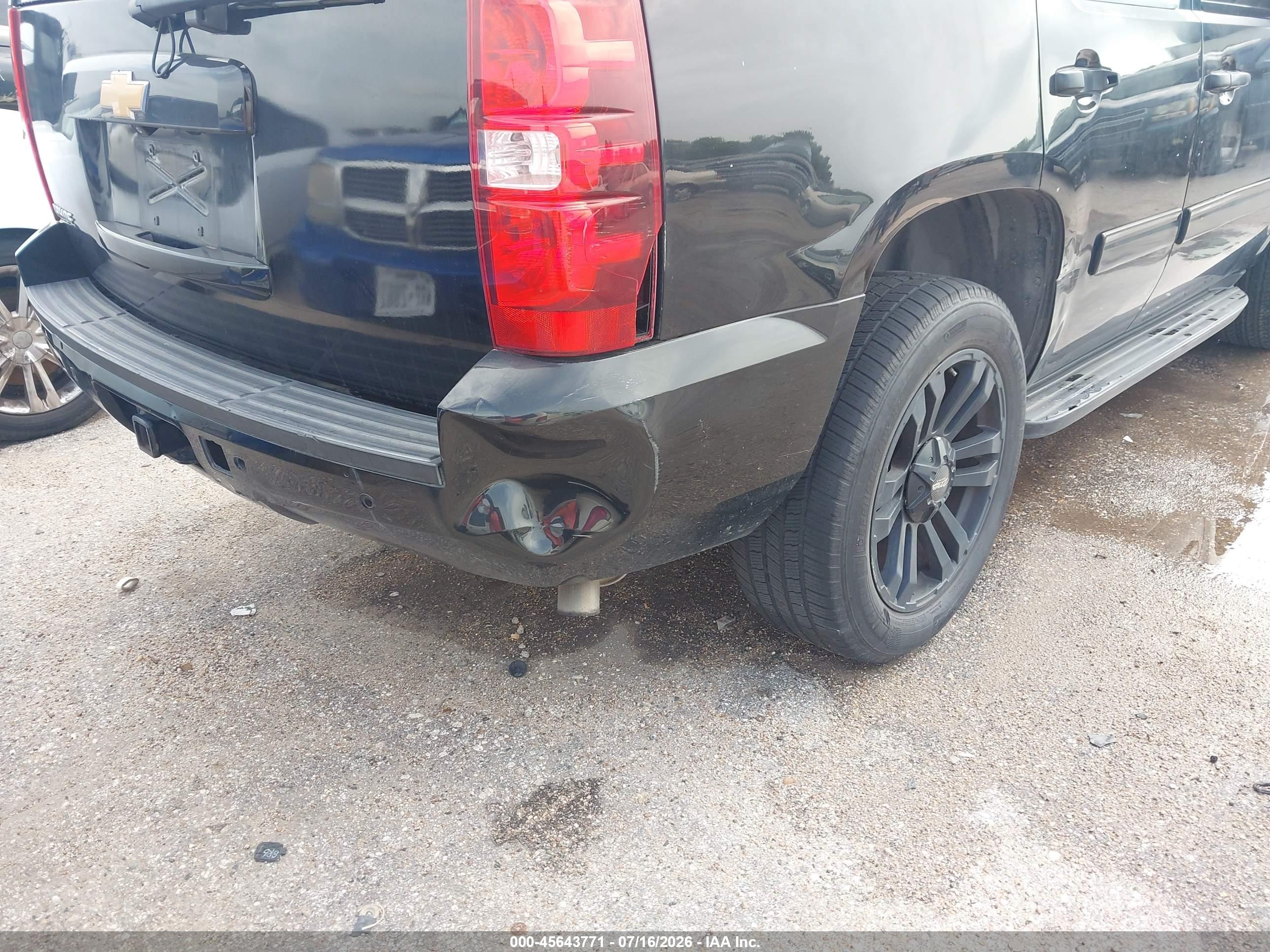 2013 Chevrolet Tahoe Lt Black vin: 1GNSKBE06DR256661