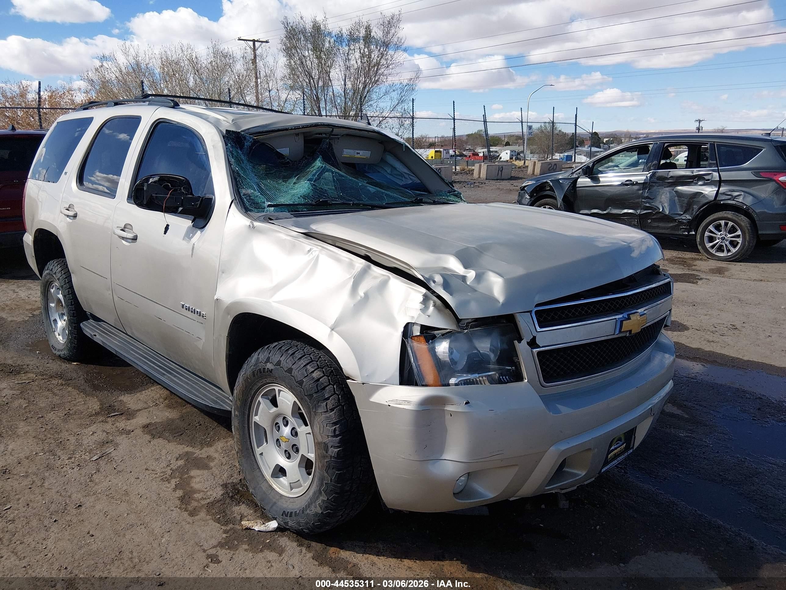 2013 Chevrolet Tahoe Lt Tan vin: 1GNSKBE06DR290583