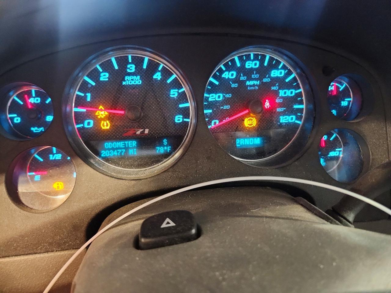 2011 Chevrolet Tahoe K1500 Lt White vin: 1GNSKBE07BR226002