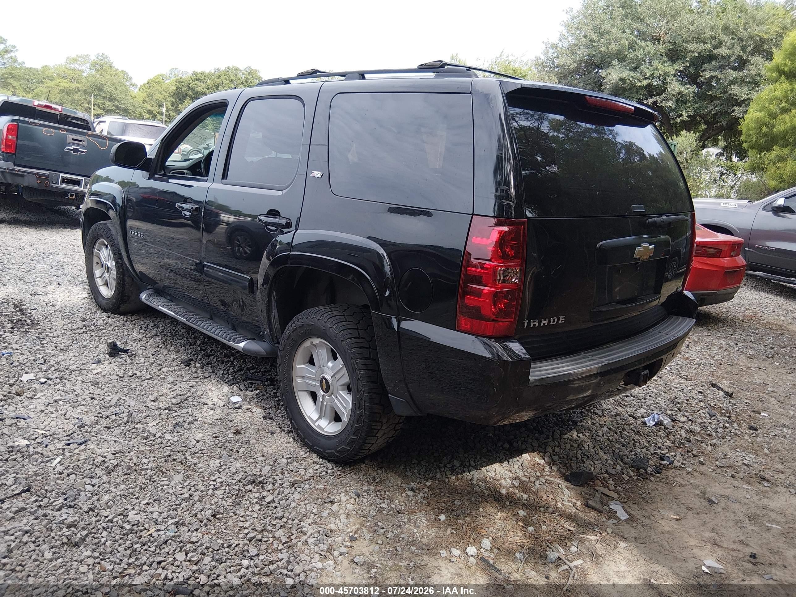 2011 Chevrolet Tahoe Lt Black vin: 1GNSKBE07BR309218