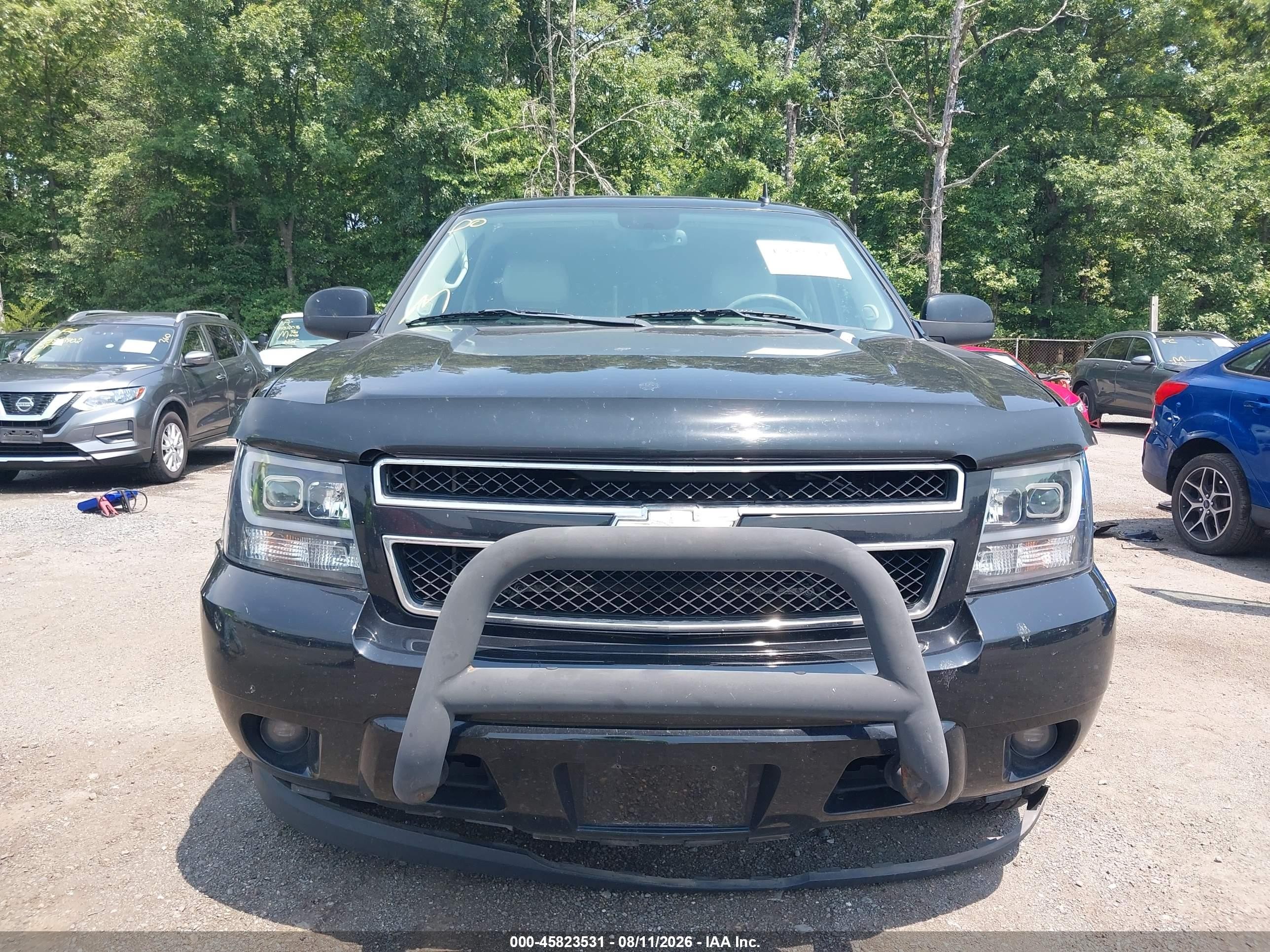 2011 Chevrolet Tahoe Lt Black vin: 1GNSKBE07BR373601