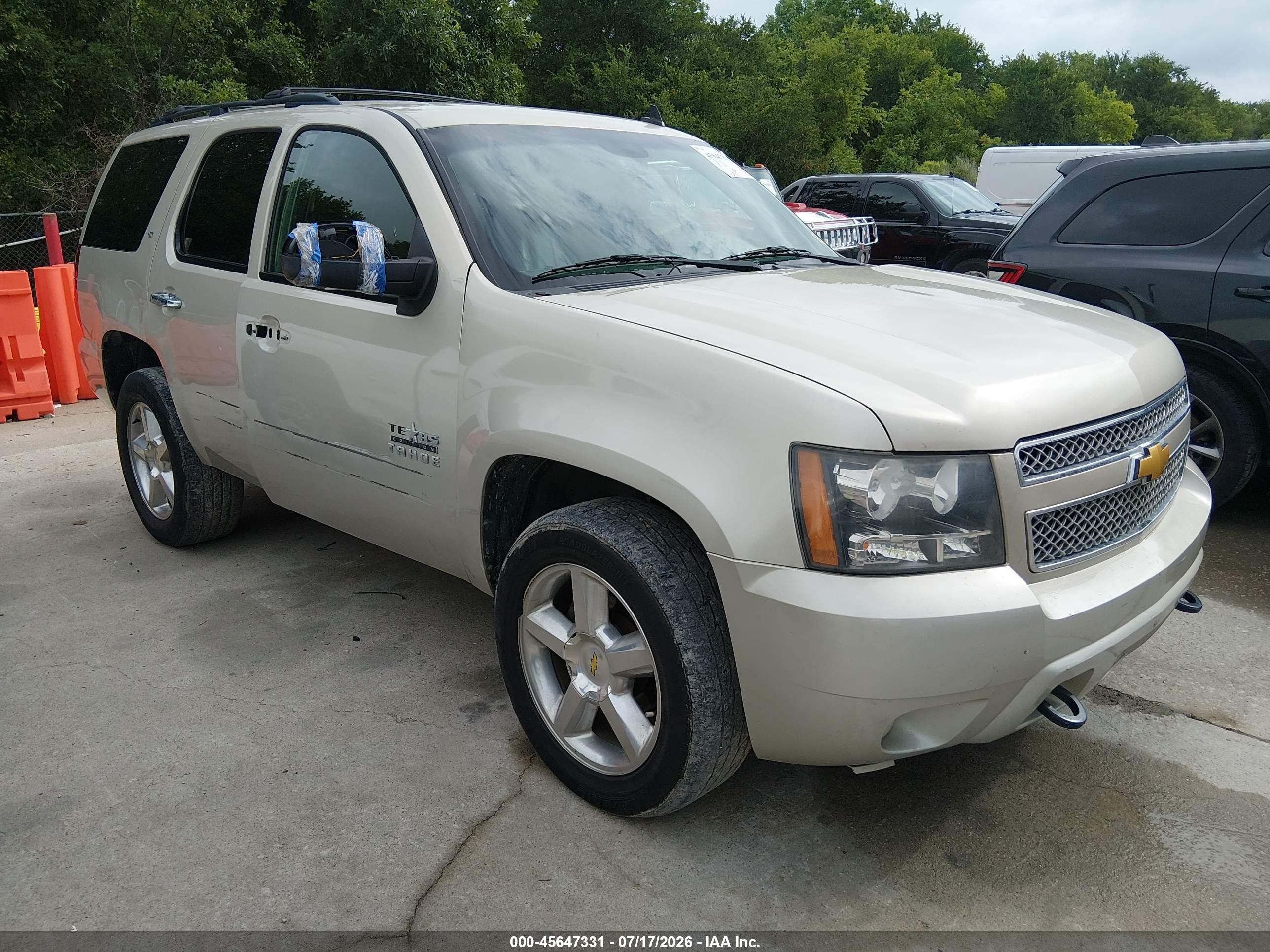 2013 Chevrolet Tahoe Lt Gold vin: 1GNSKBE07DR130020