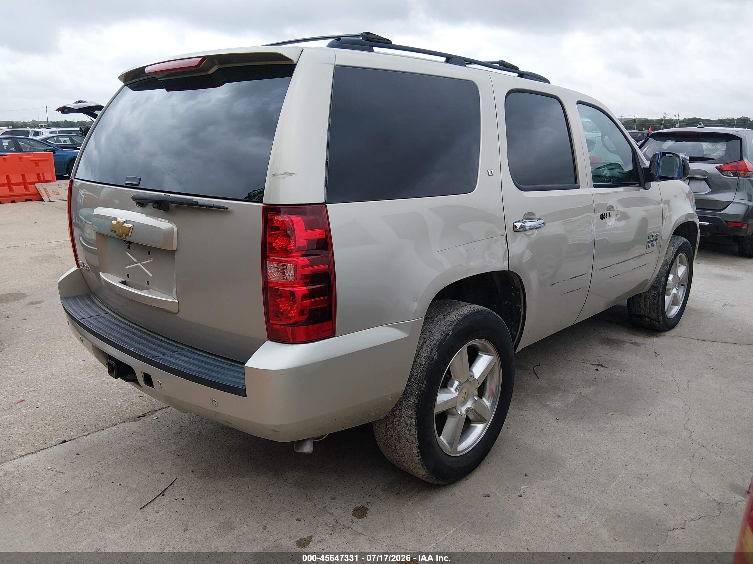 2013 Chevrolet Tahoe Lt Gold vin: 1GNSKBE07DR130020