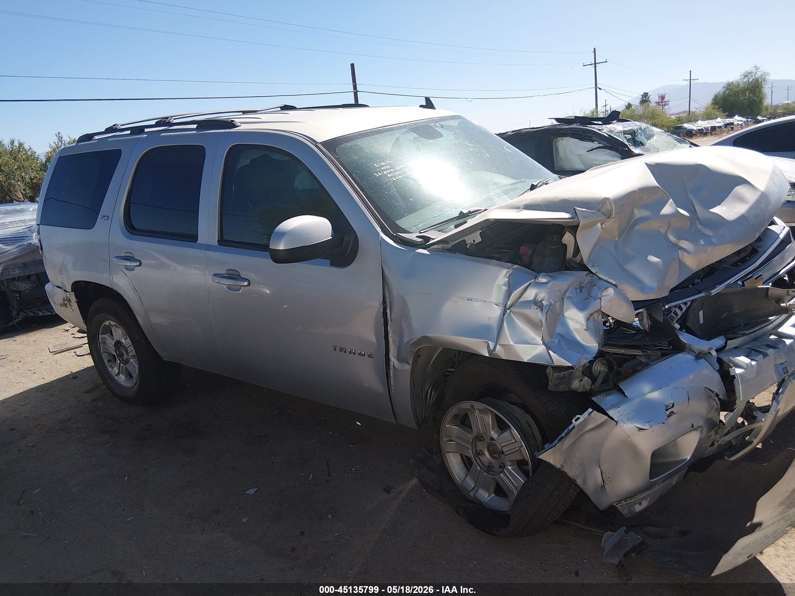 2013 Chevrolet Tahoe Lt Silver vin: 1GNSKBE07DR200468