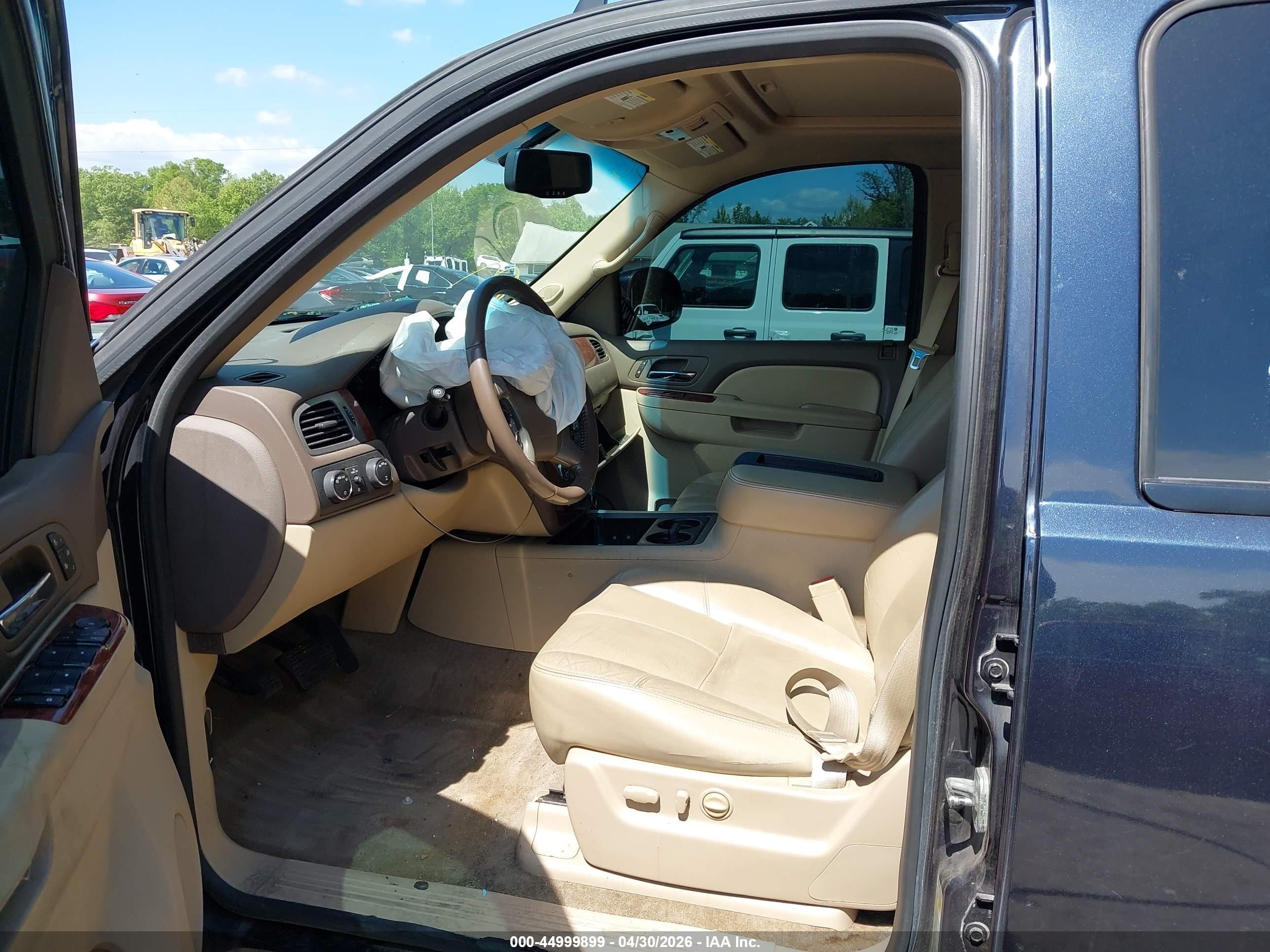 2013 Chevrolet Tahoe Lt Синий vin: 1GNSKBE07DR205668