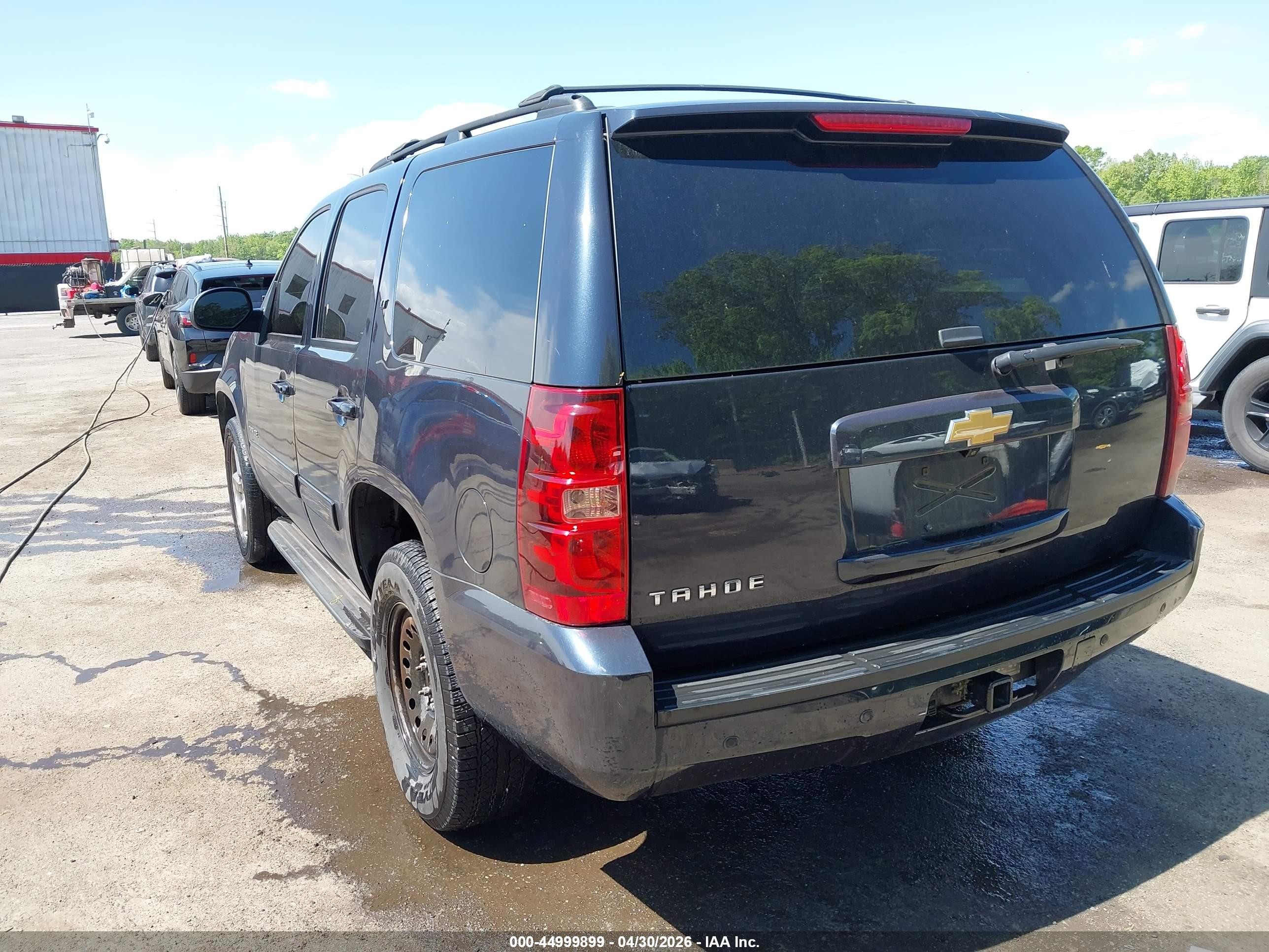 2013 Chevrolet Tahoe Lt Синий vin: 1GNSKBE07DR205668