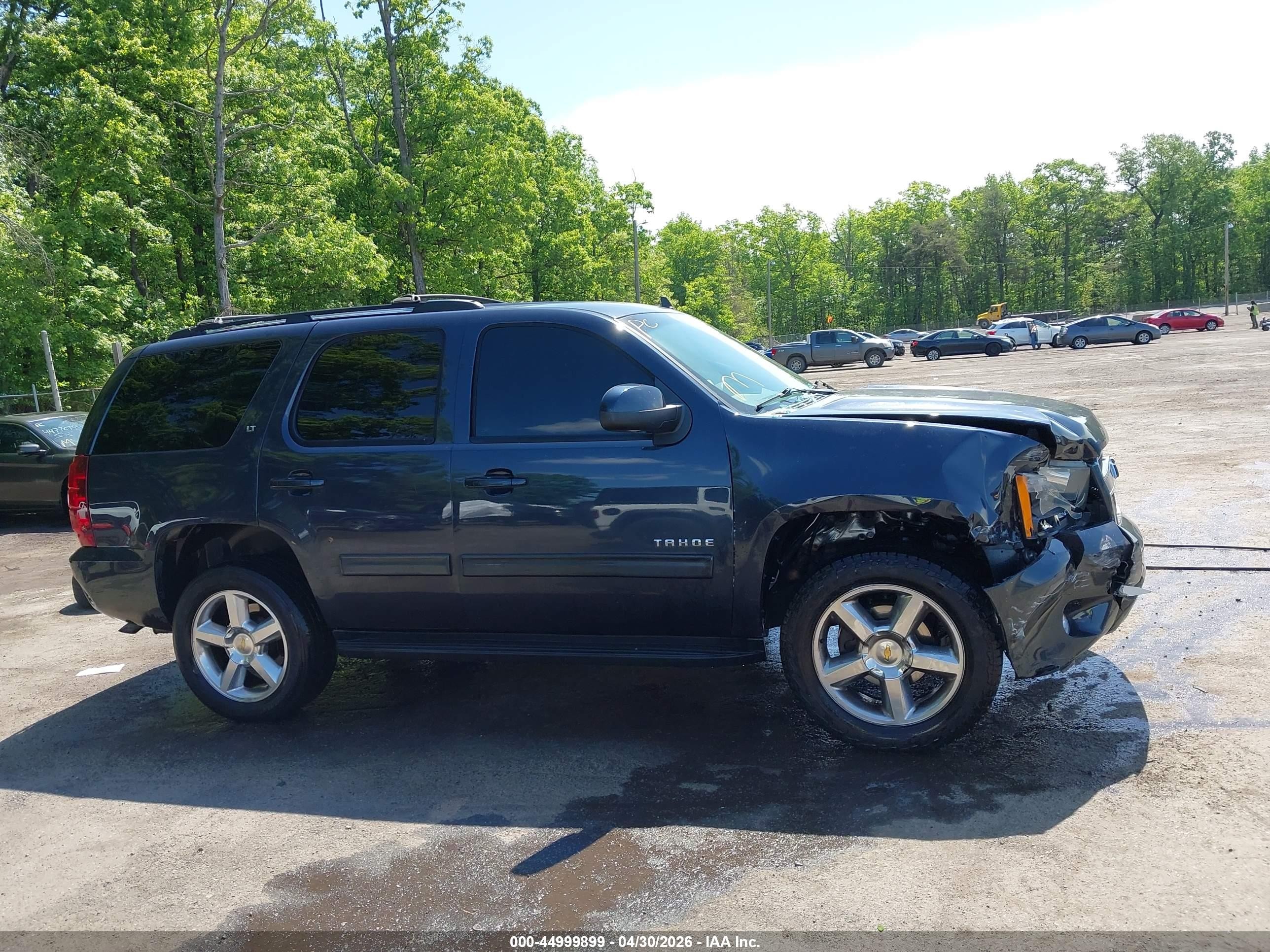 2013 Chevrolet Tahoe Lt Синий vin: 1GNSKBE07DR205668