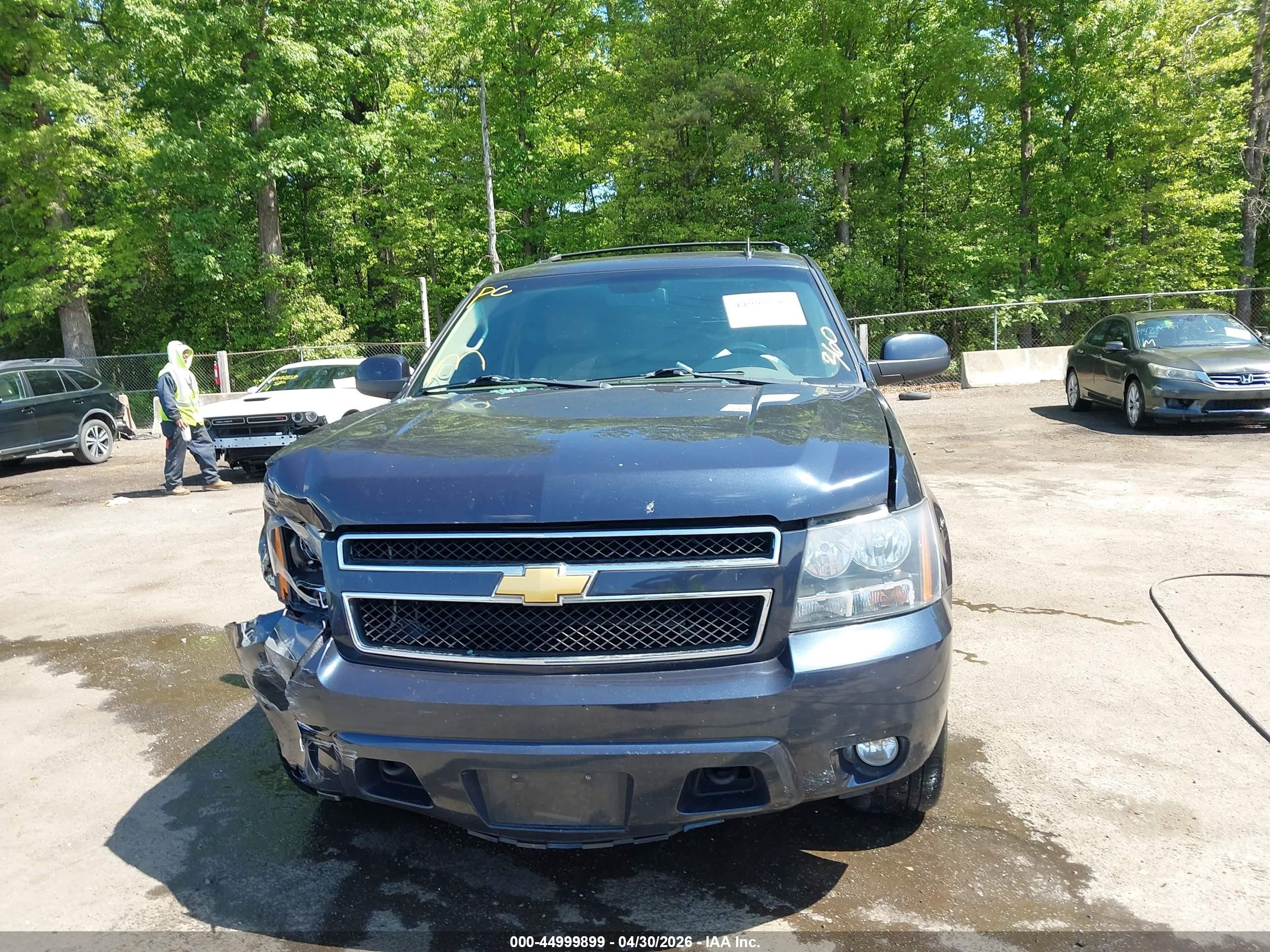 2013 Chevrolet Tahoe Lt Синий vin: 1GNSKBE07DR205668