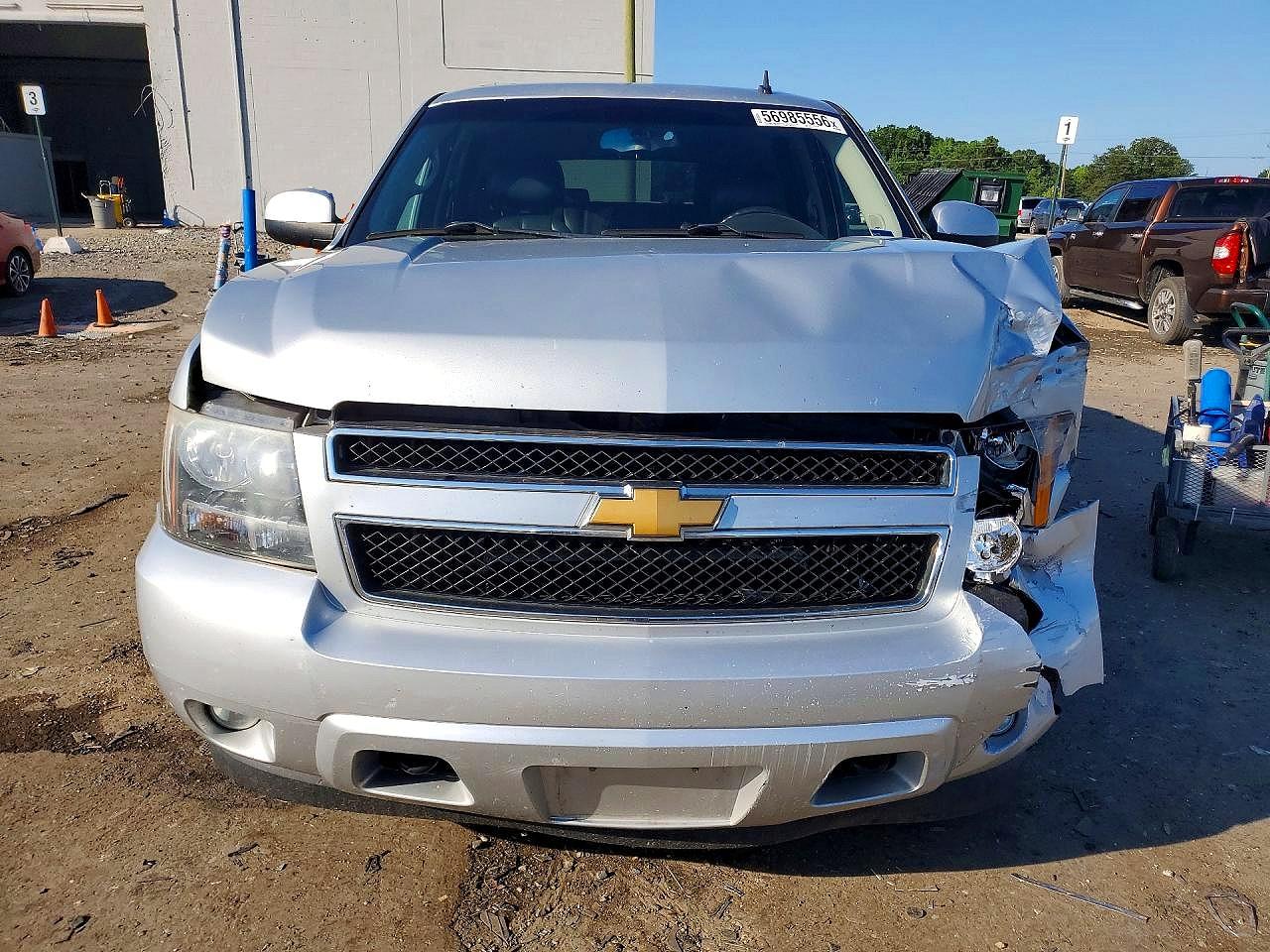 2013 Chevrolet Tahoe K1500 Lt Silver vin: 1GNSKBE07DR249797