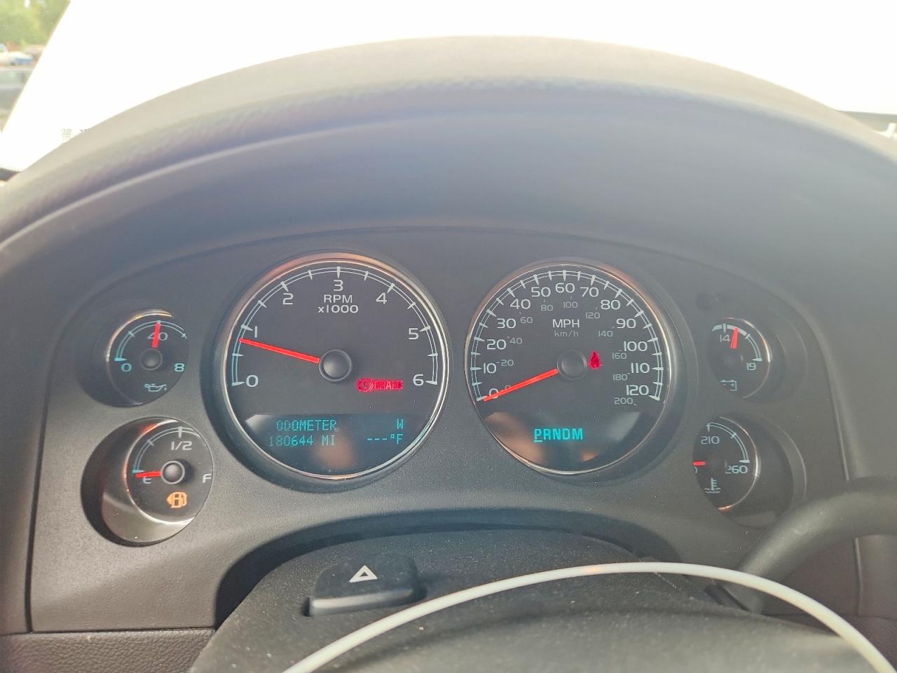 2013 Chevrolet Tahoe K1500 Lt Silver vin: 1GNSKBE07DR255633