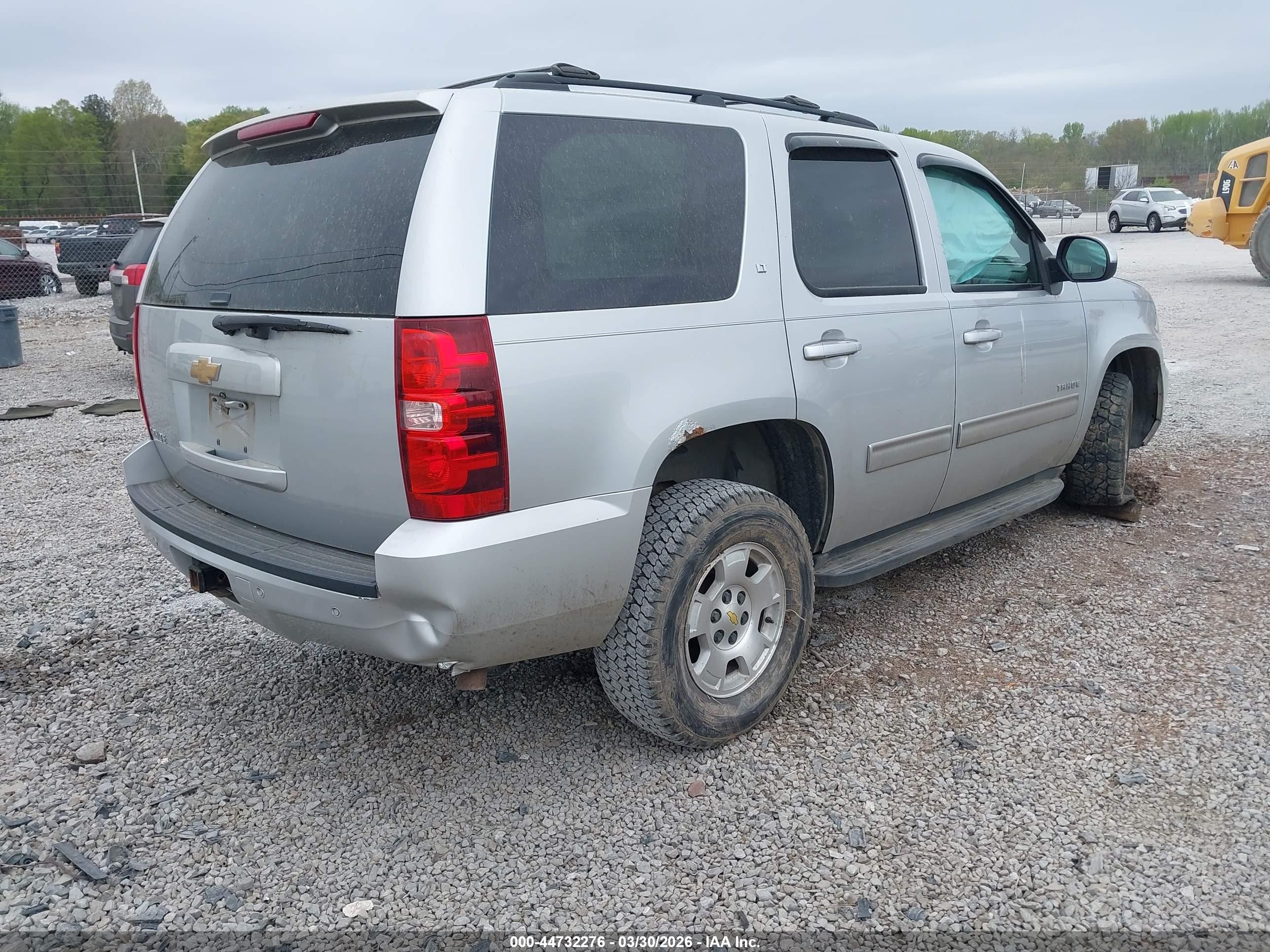 2013 Chevrolet Tahoe Lt Silver vin: 1GNSKBE07DR323672