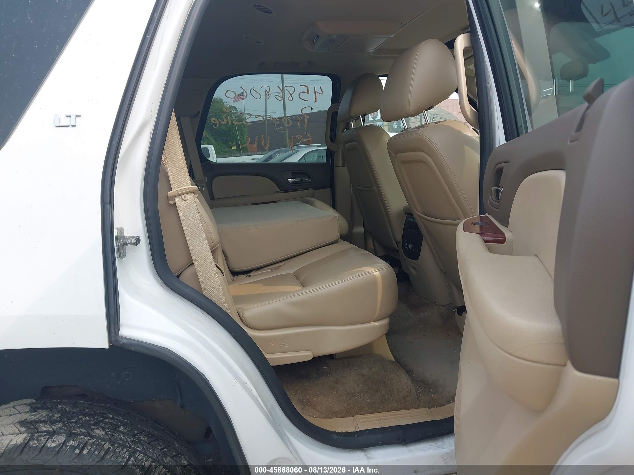 2014 Chevrolet Tahoe Lt Белый vin: 1GNSKBE07ER109668