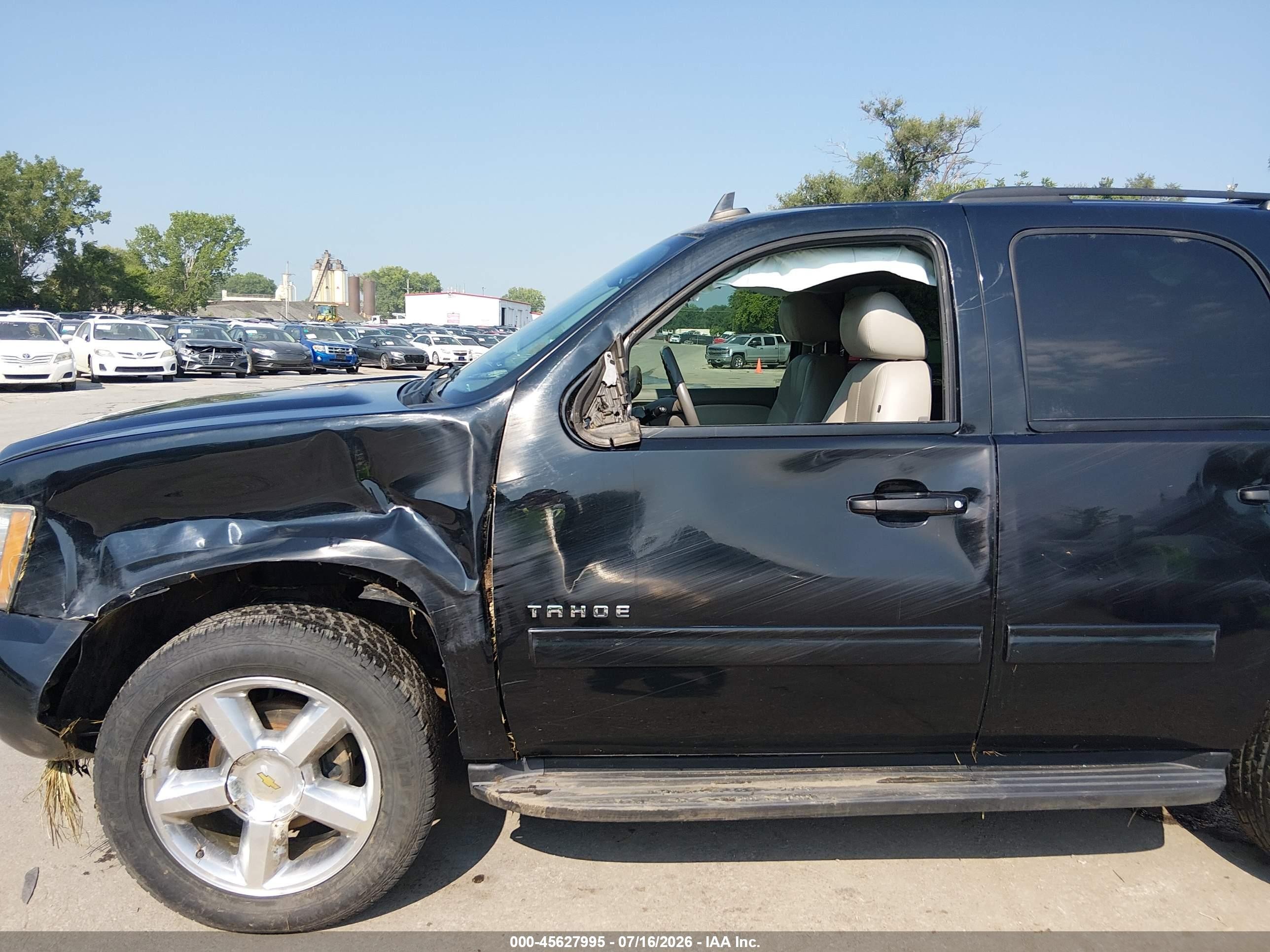 2014 Chevrolet Tahoe Lt Черный vin: 1GNSKBE07ER246464