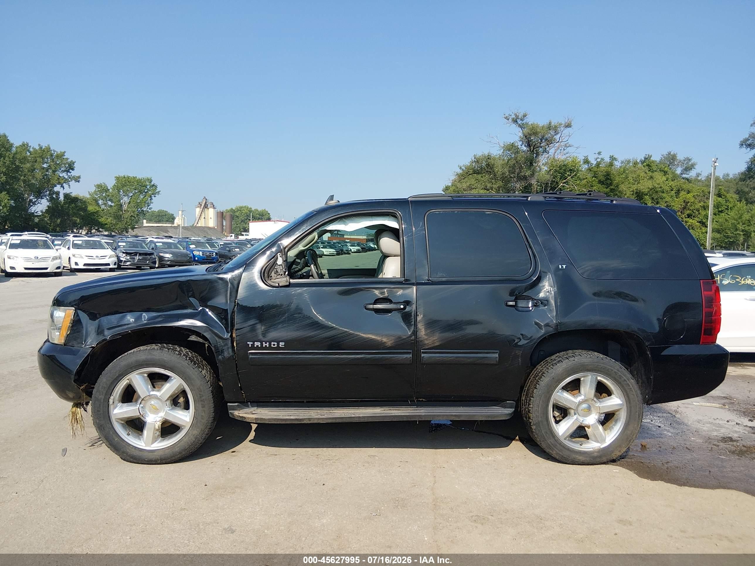 2014 Chevrolet Tahoe Lt Черный vin: 1GNSKBE07ER246464