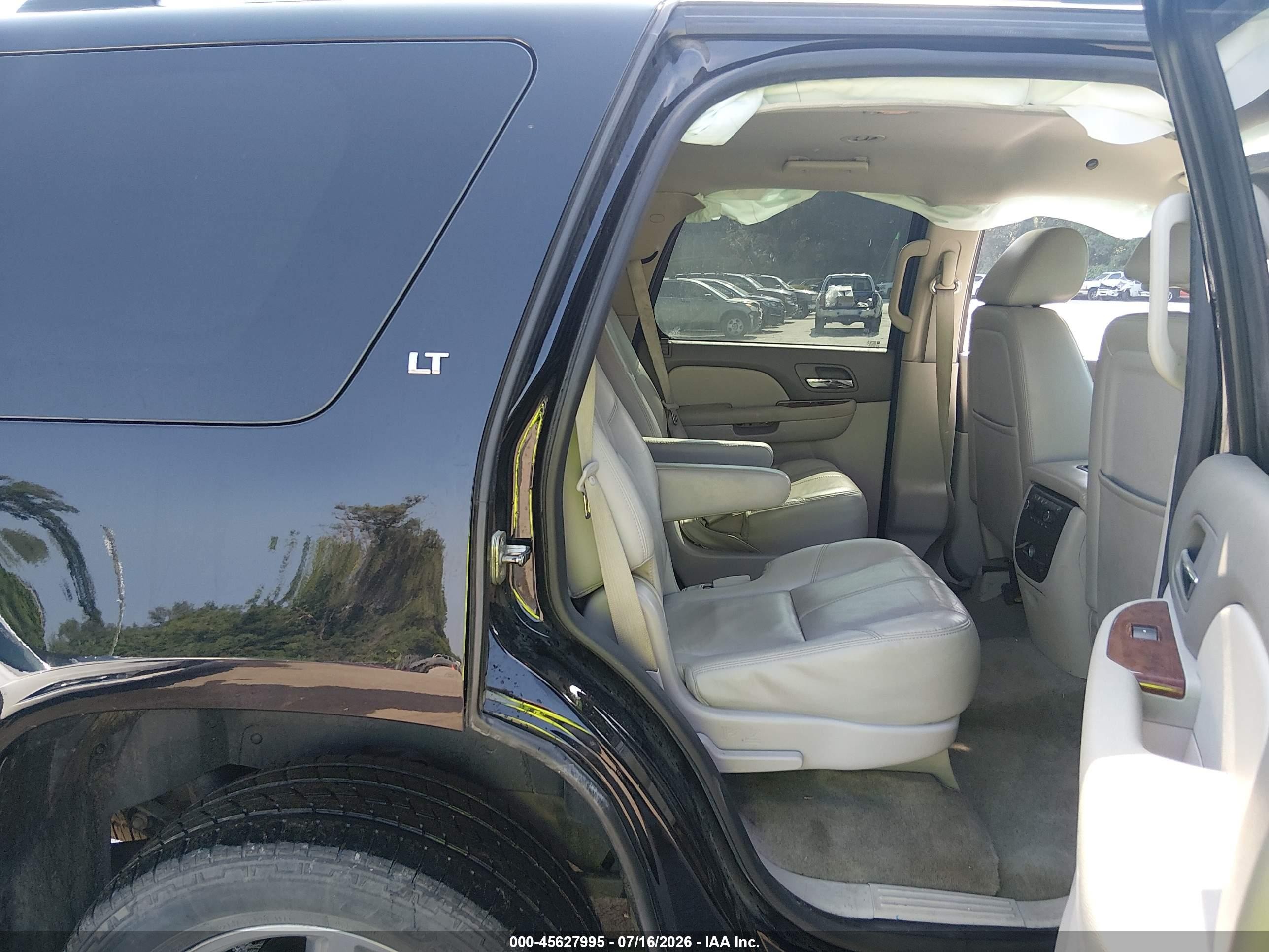 2014 Chevrolet Tahoe Lt Черный vin: 1GNSKBE07ER246464