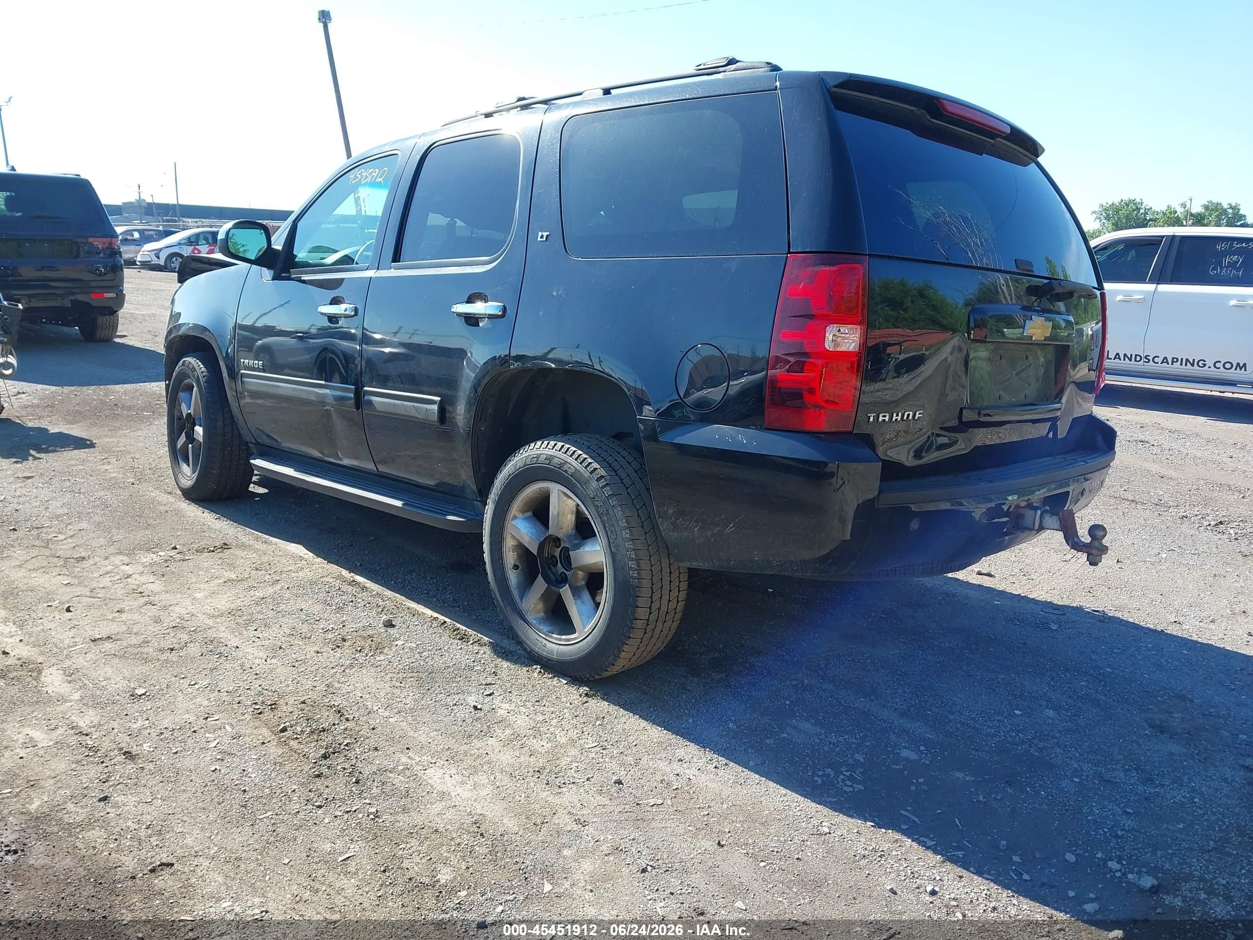 2013 Chevrolet Tahoe Lt Black vin: 1GNSKBE08DR223886