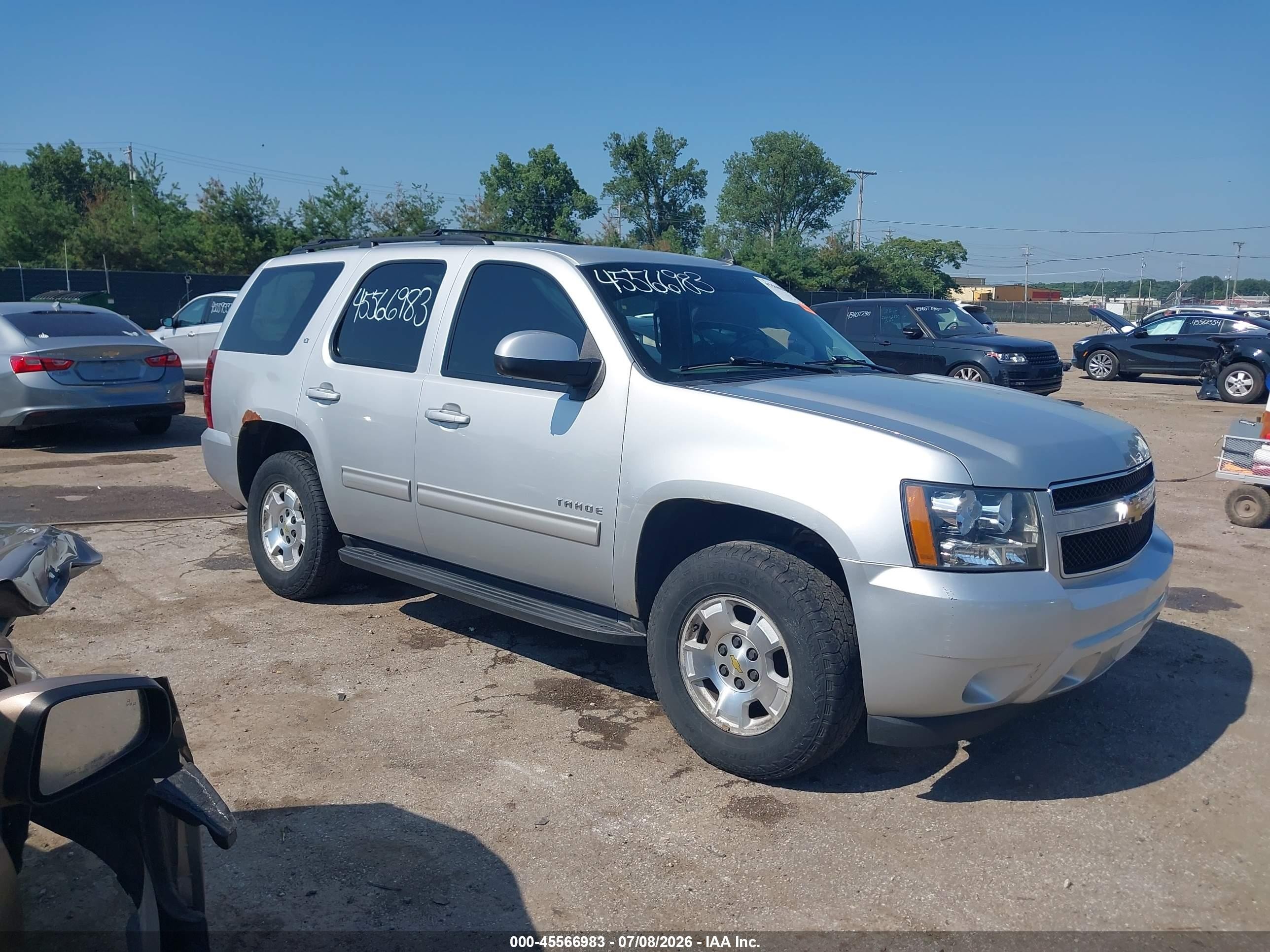 2013 Chevrolet Tahoe Lt Silver vin: 1GNSKBE08DR366725