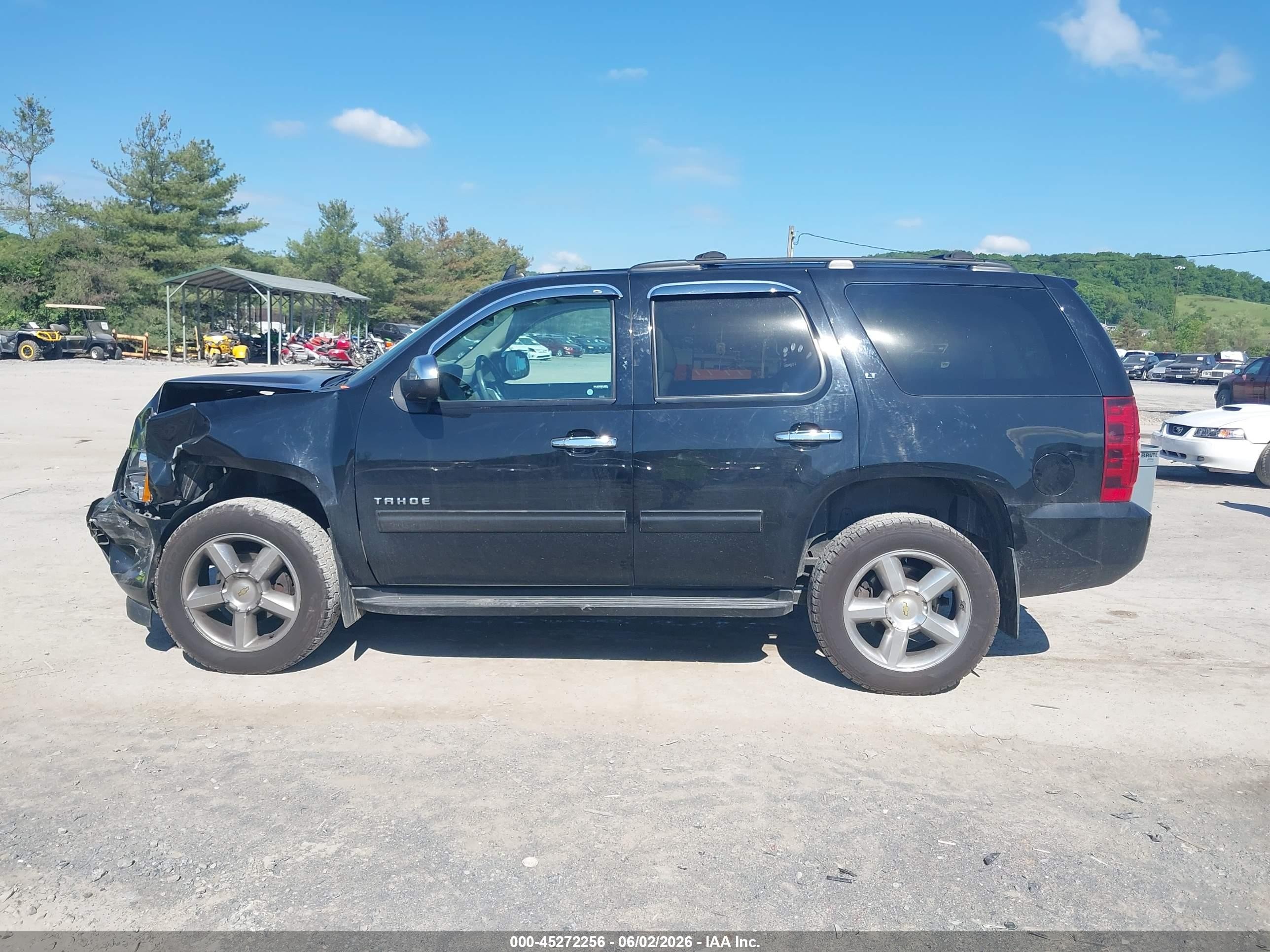 2014 Chevrolet Tahoe Lt Черный vin: 1GNSKBE08ER229057
