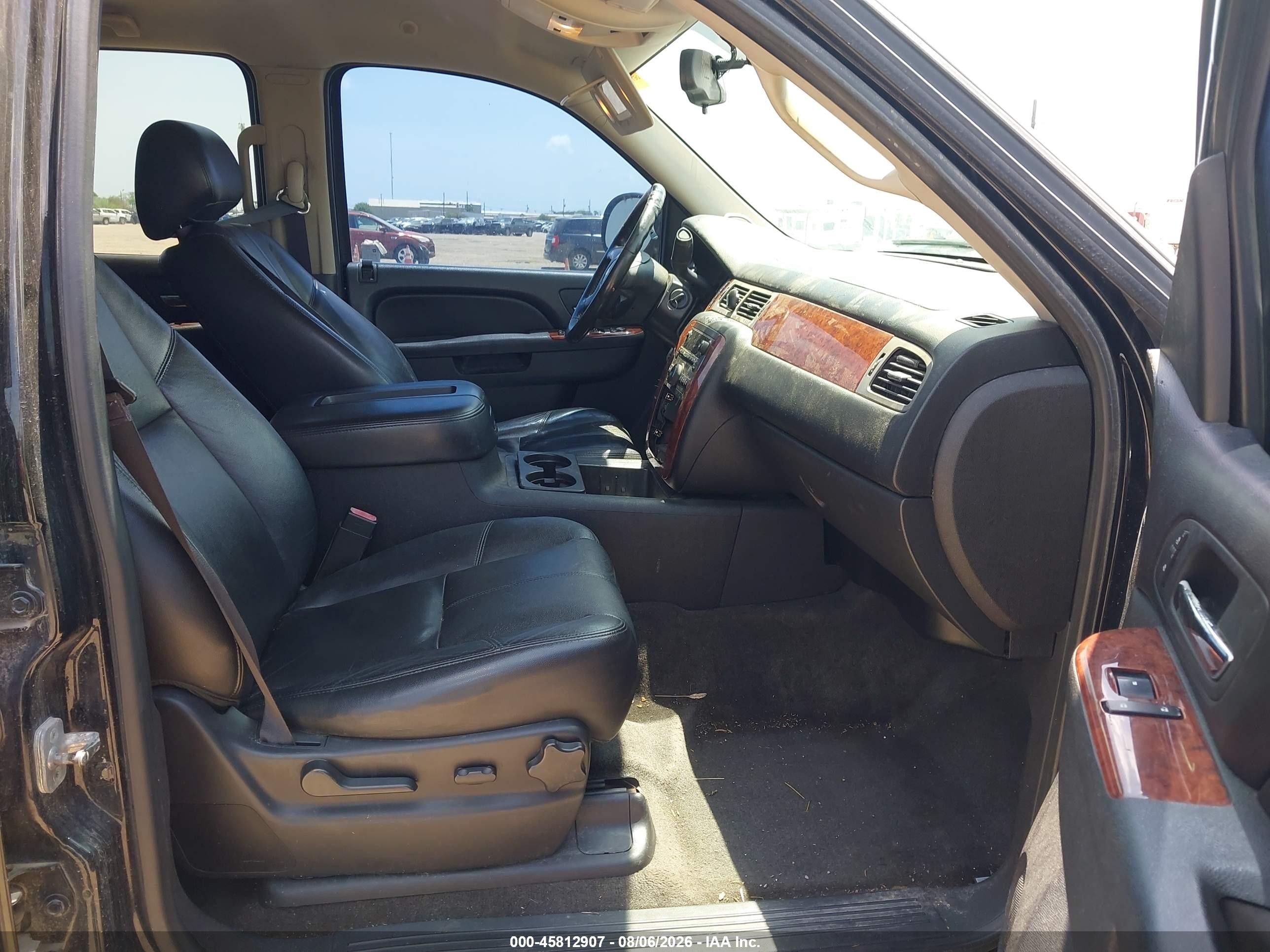 2013 Chevrolet Tahoe Lt Black vin: 1GNSKBE0XDR314870