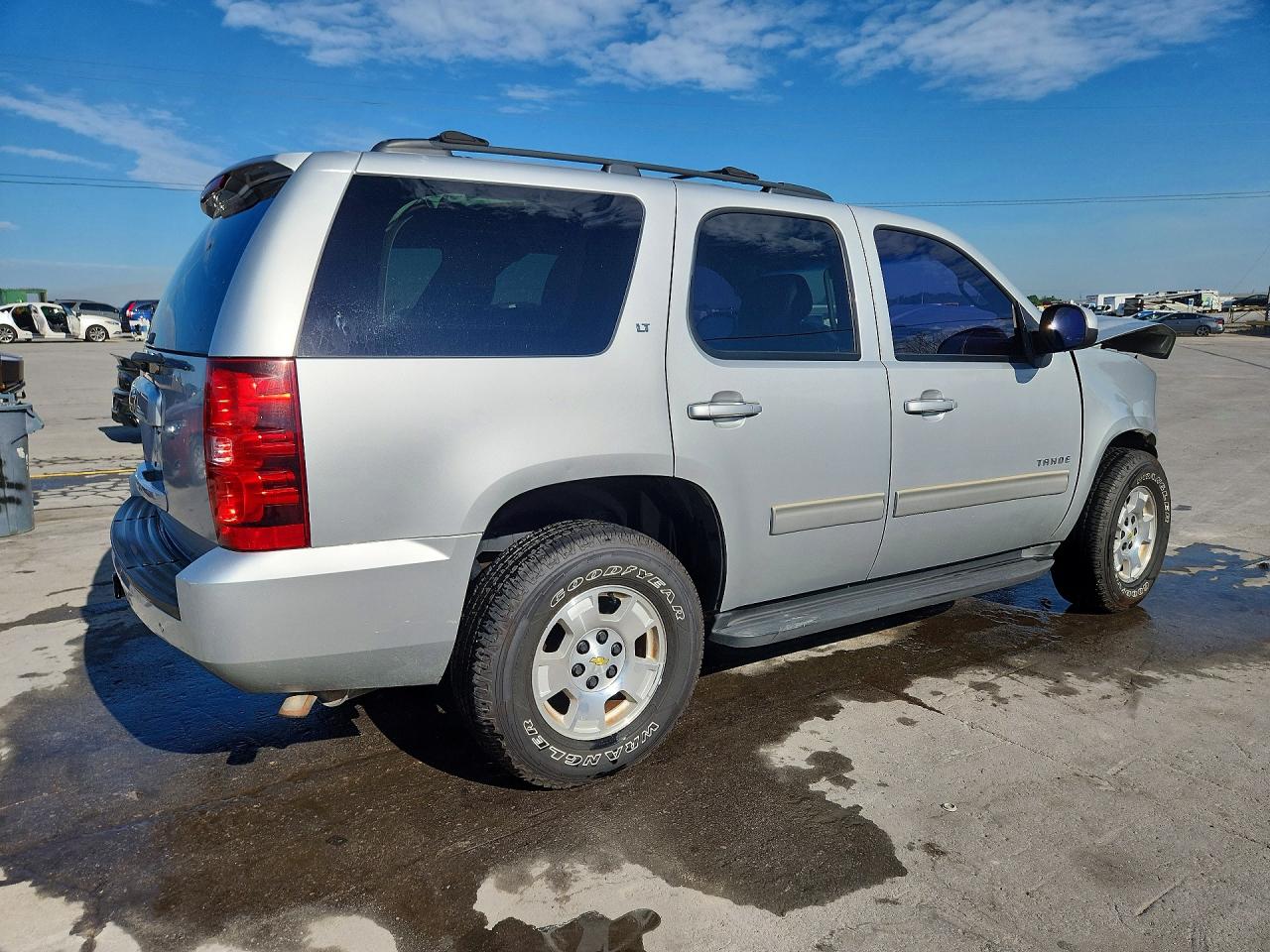 2013 Chevrolet Tahoe K1500 Lt Silver vin: 1GNSKBE0XDR337937