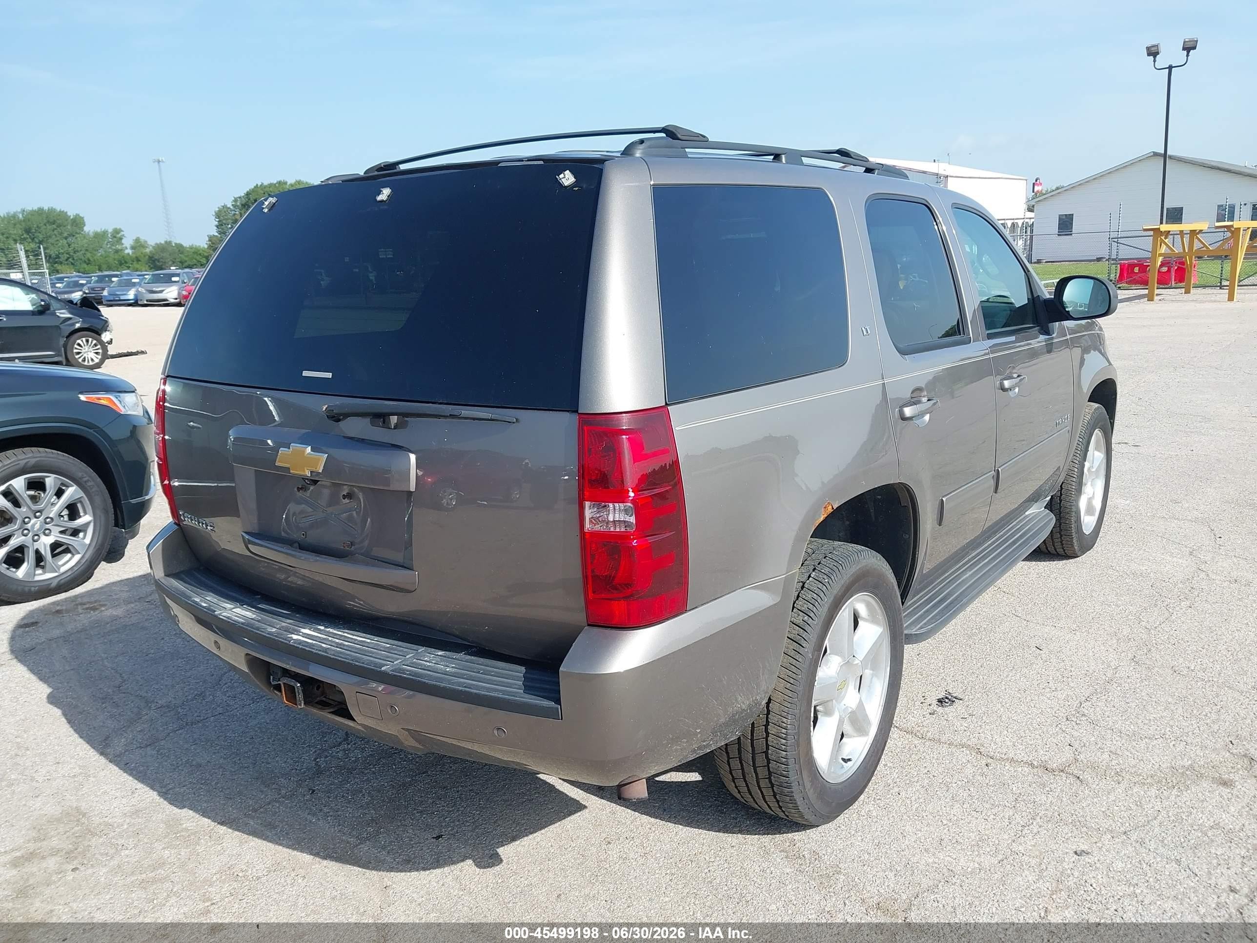 2013 Chevrolet Tahoe Lt Gray vin: 1GNSKBE0XDR366032