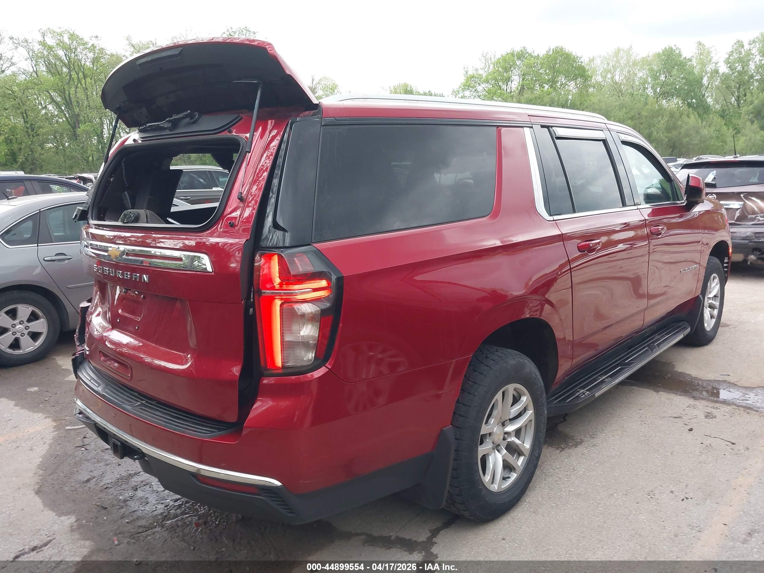 2021 Chevrolet Suburban 4wd Ls Красный vin: 1GNSKBET7MR373997