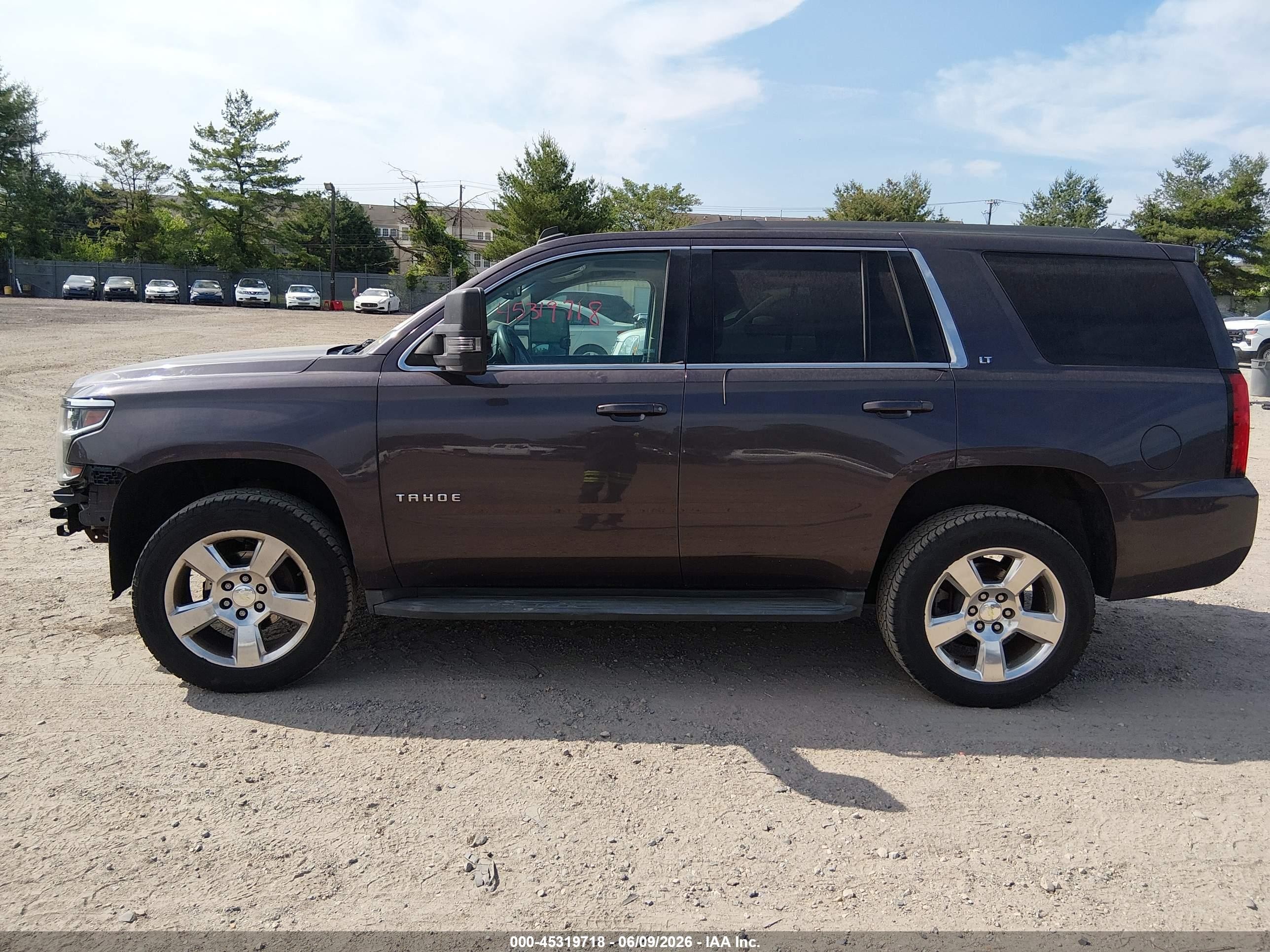 2015 Chevrolet Tahoe Lt Maroon vin: 1GNSKBKC0FR147615