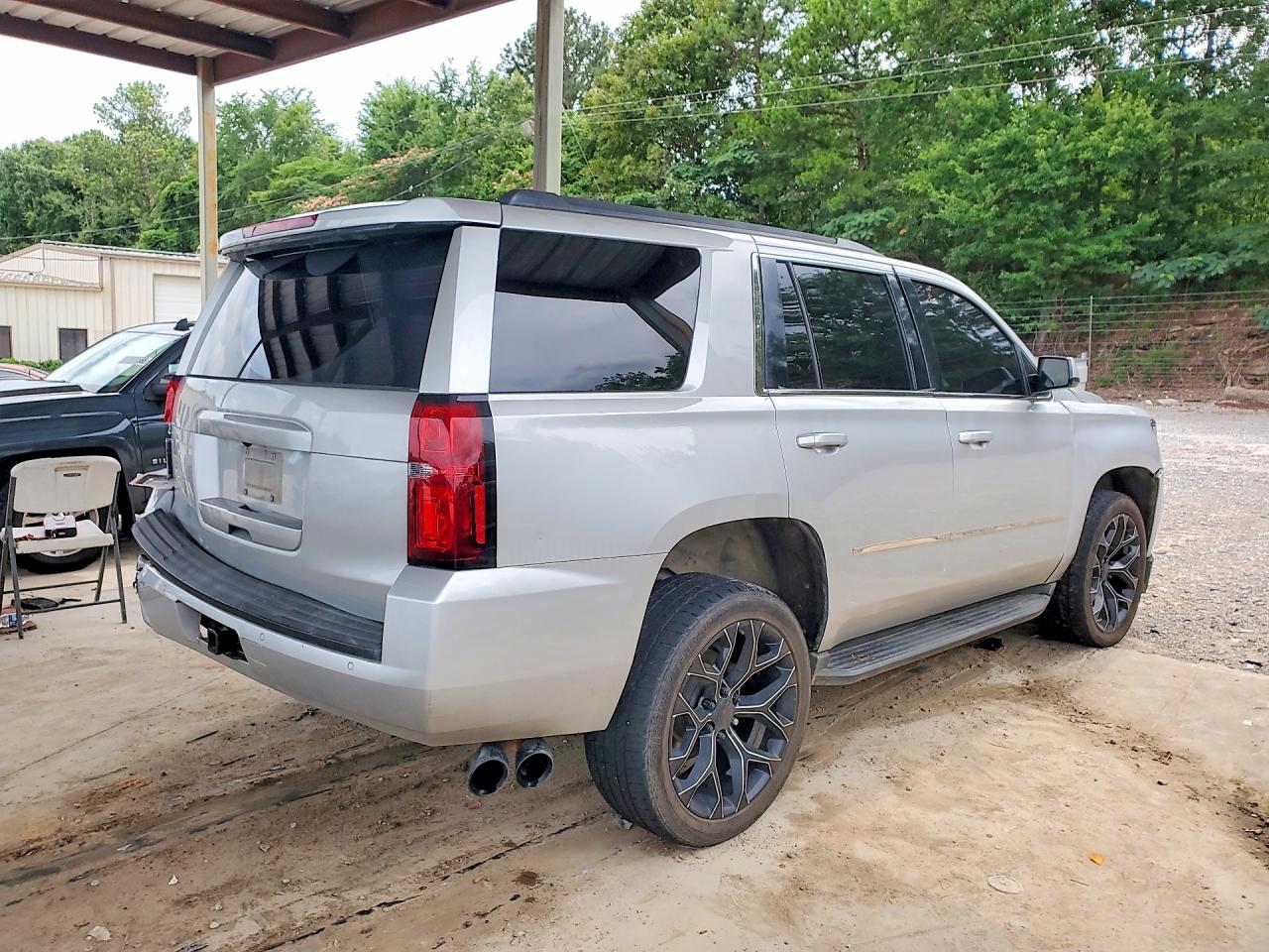 2015 Chevrolet Tahoe K1500 Lt Silver vin: 1GNSKBKC0FR181666