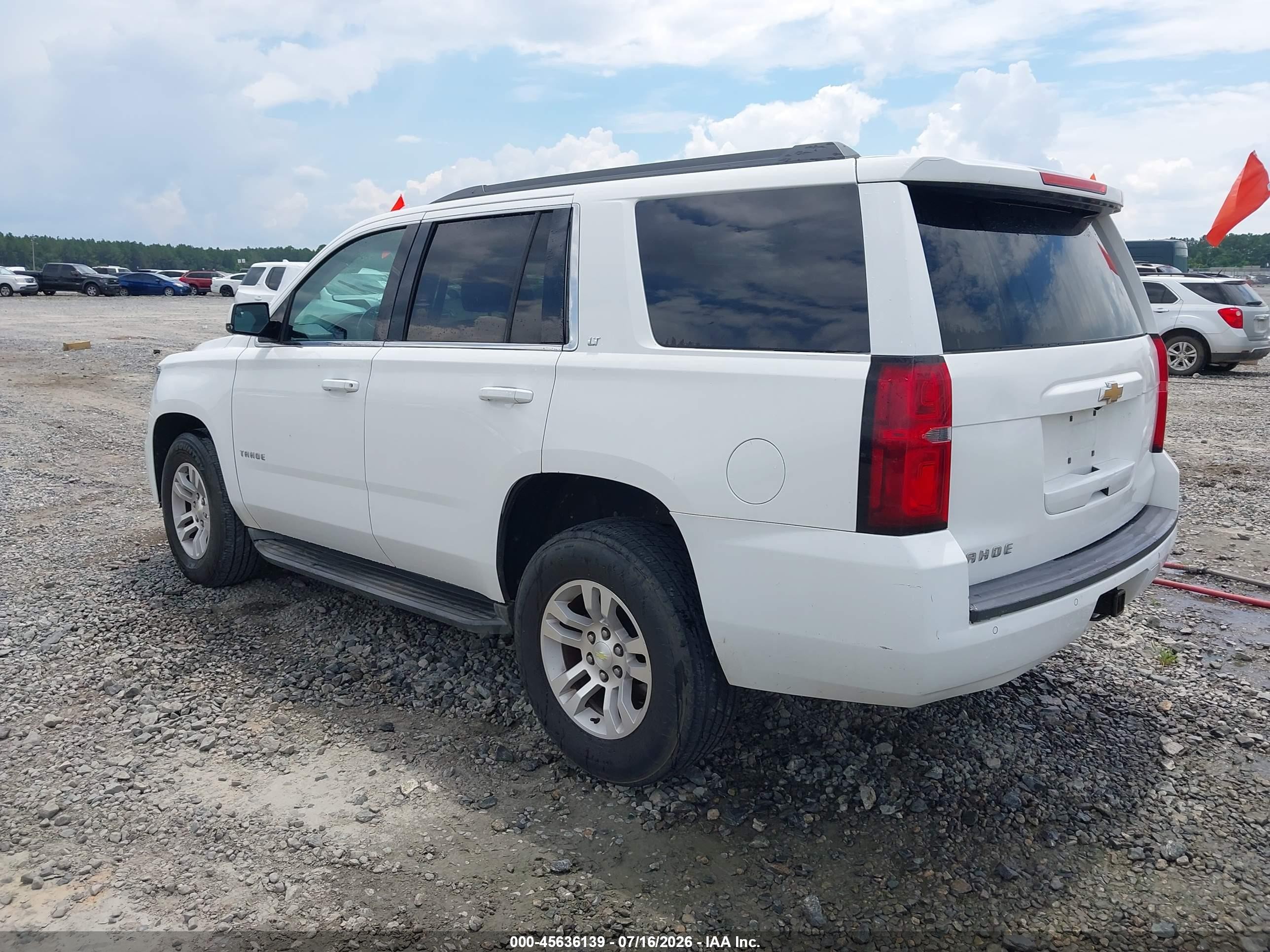2015 Chevrolet Tahoe Lt White vin: 1GNSKBKC0FR554916