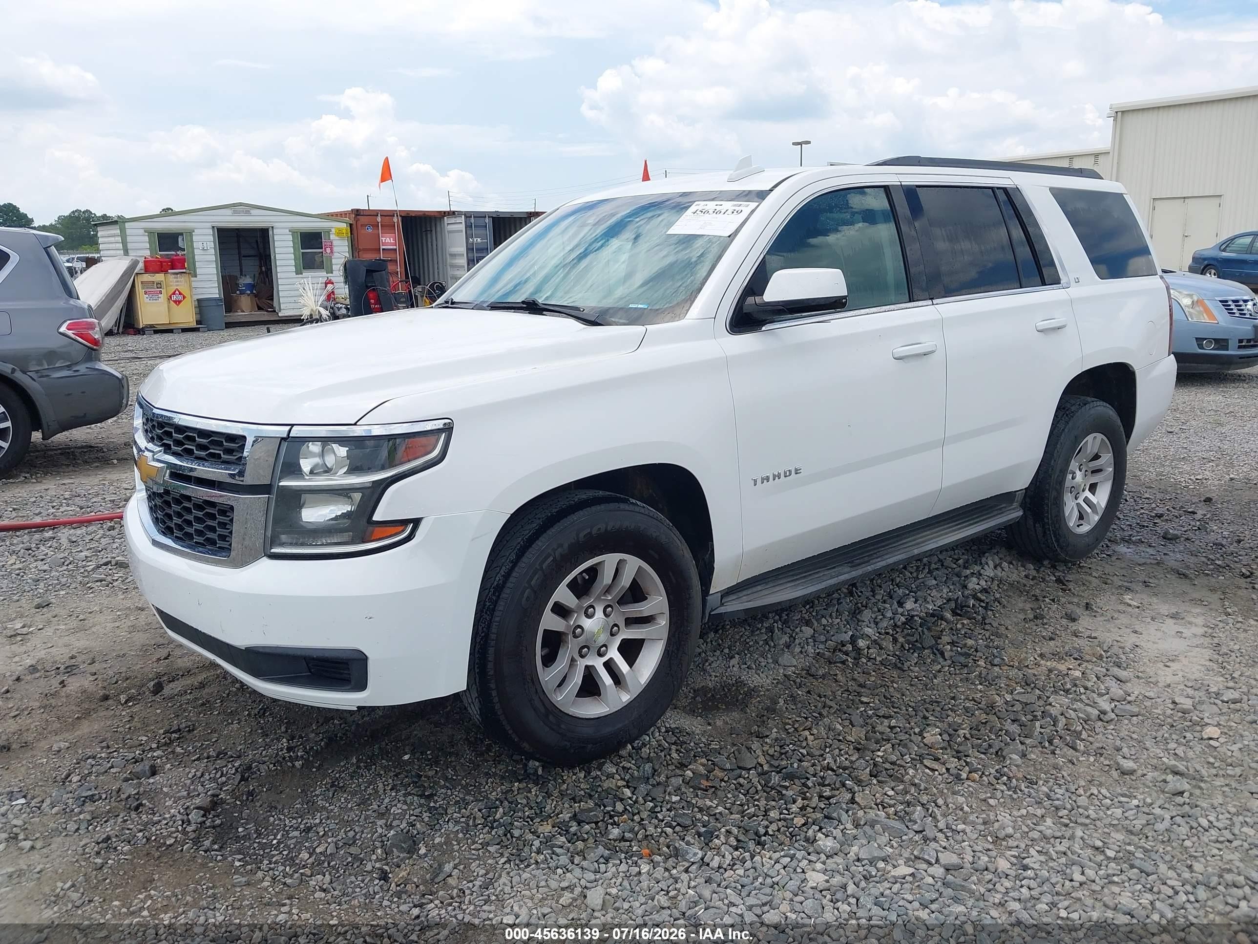 2015 Chevrolet Tahoe Lt White vin: 1GNSKBKC0FR554916